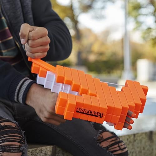 Miniatura 3 de Nerf Minecraft Pillager's Dard-Blasting Crossbow, incluye 3 dardos Nerf Elite, acción de ballesta real, juguetes para niños y niñas de 8 años en