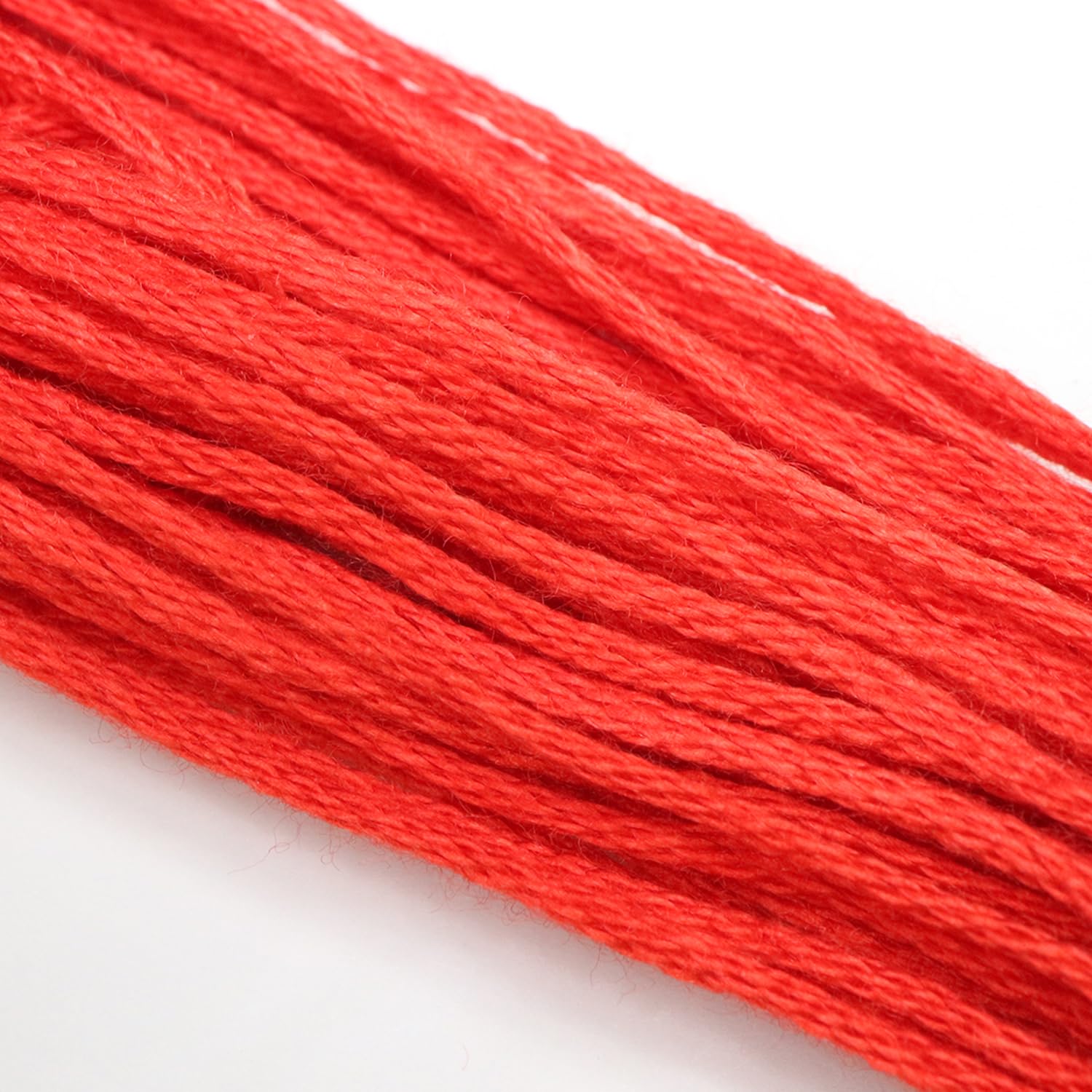 ちびくま工房　グーグリーちゃんの手のひらサイズのお針箱　赤糸刺繍のカルトナージュ ちびくま工房 グーグリーちゃんの手のひらサイズのお針箱 赤糸