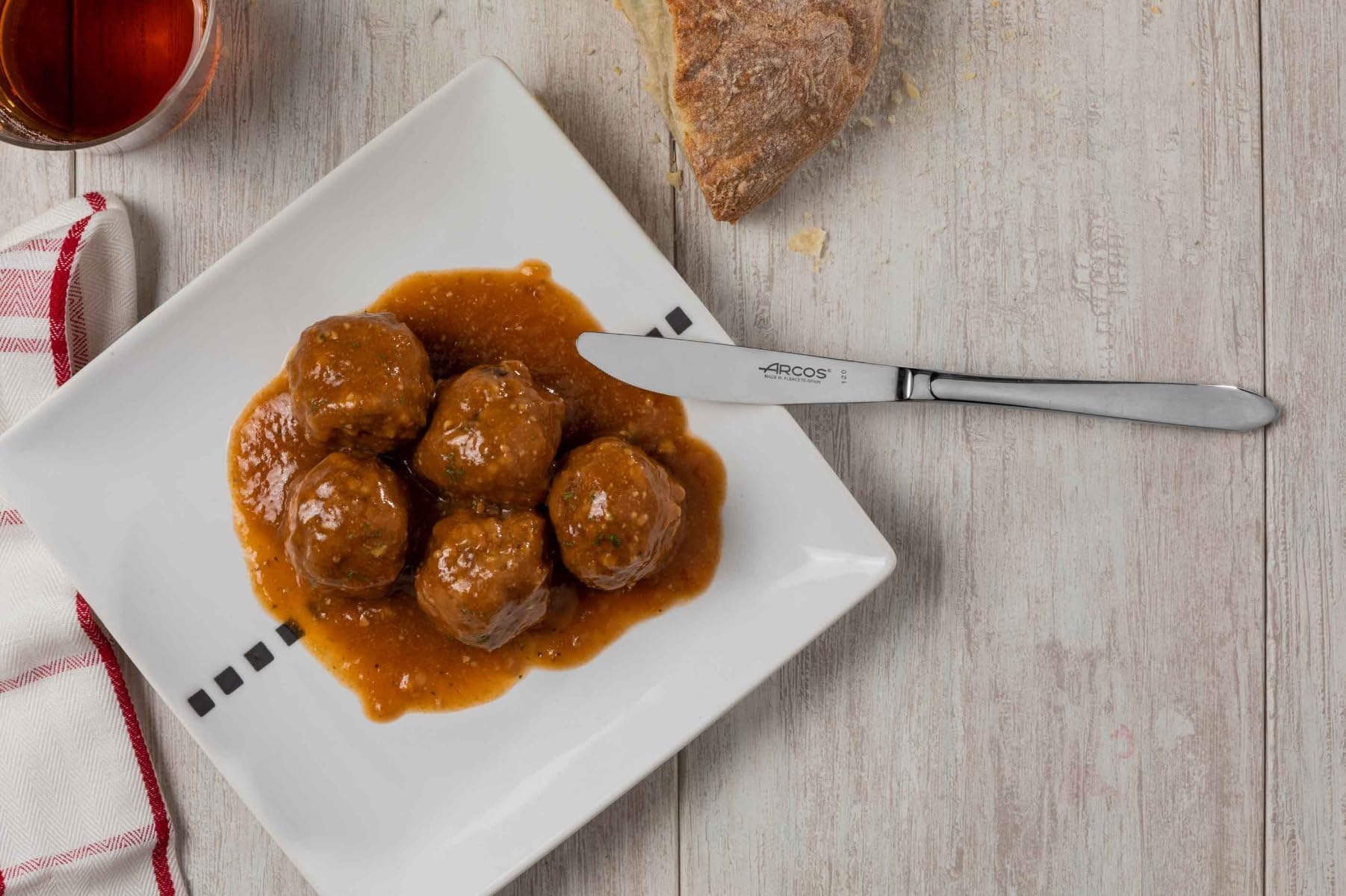 ARCOS Set di Posate da Tavola 24 Pezzi – Servizio Completo per 6 Persone con 6 Cucchiai, 6 Coltelli, 6 Forchette e 6 Cucchiaini da Dessert – Colore Argento, Serie Berlino