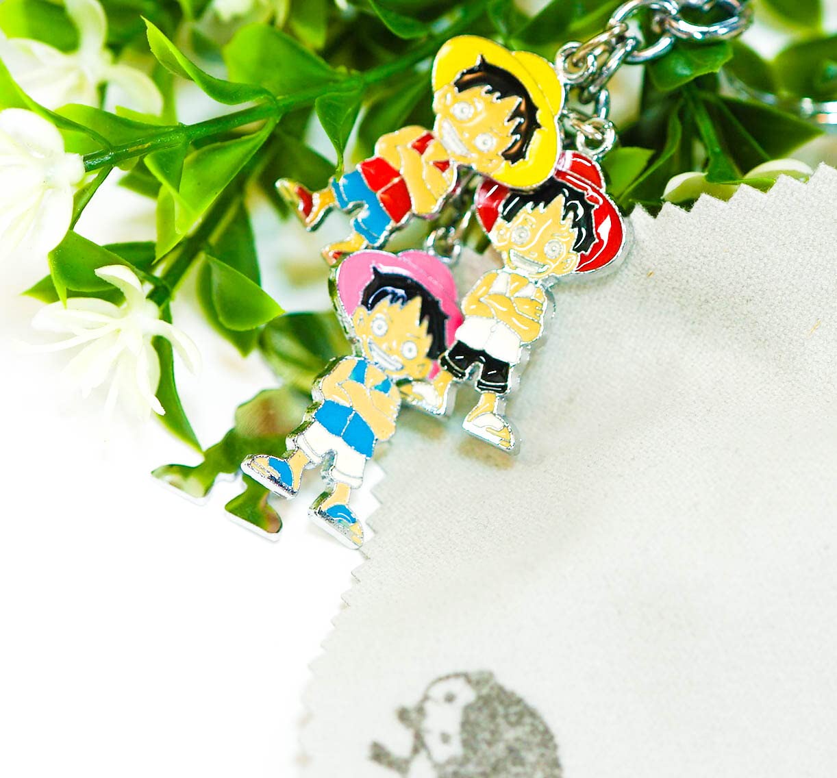 日本未発売 ONEPIECE ワンピース キーホルダー キーリング ルフィ 新品 Amazon.co.jp: キーホルダー onepieceワンピース チャーム