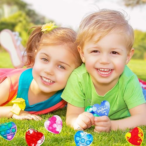 Miniatura 7 de Regalos para el día de San Valentín para niños, 40 mini juguetes pop con 40 tarjetas, tarjetas del día de San Valentín para el aula de niños,