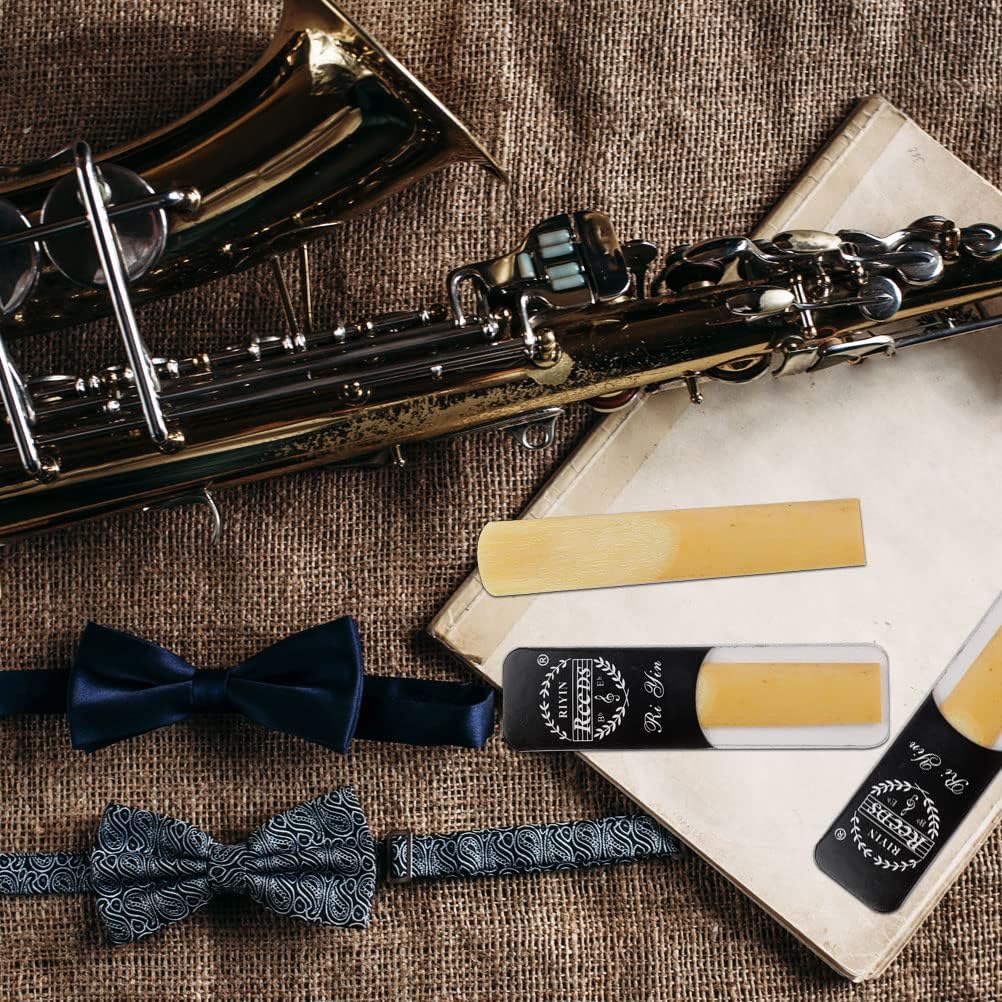 Pimoys 10 Pack Traditional Bb Clarinet Reeds with Plastic Box,Strength 2.5 : Musical Instruments