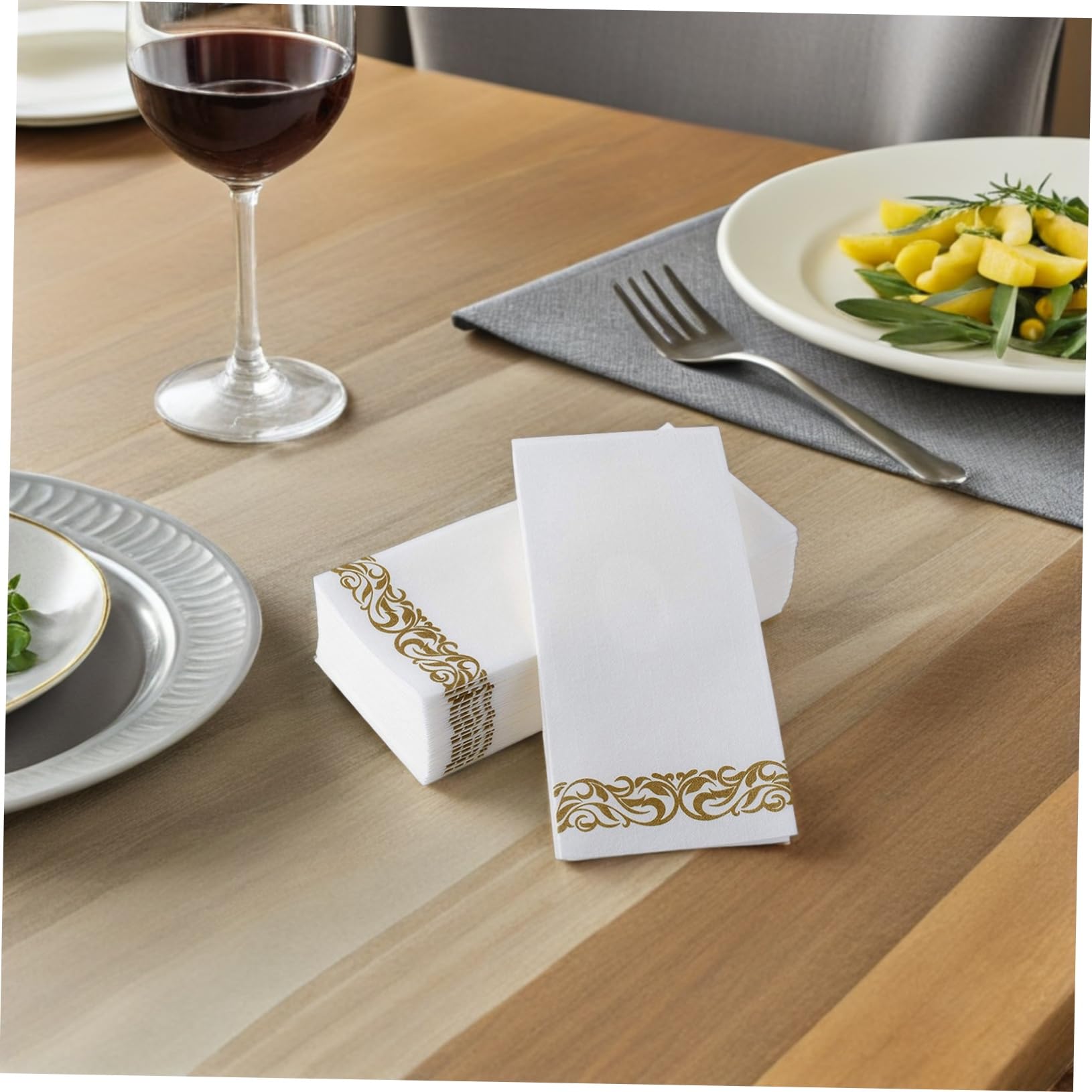 75stücke Servietten Bedruckt aus Papier Gefaltet für Abendessen Hochzeiten und Grillpartys pro Packung