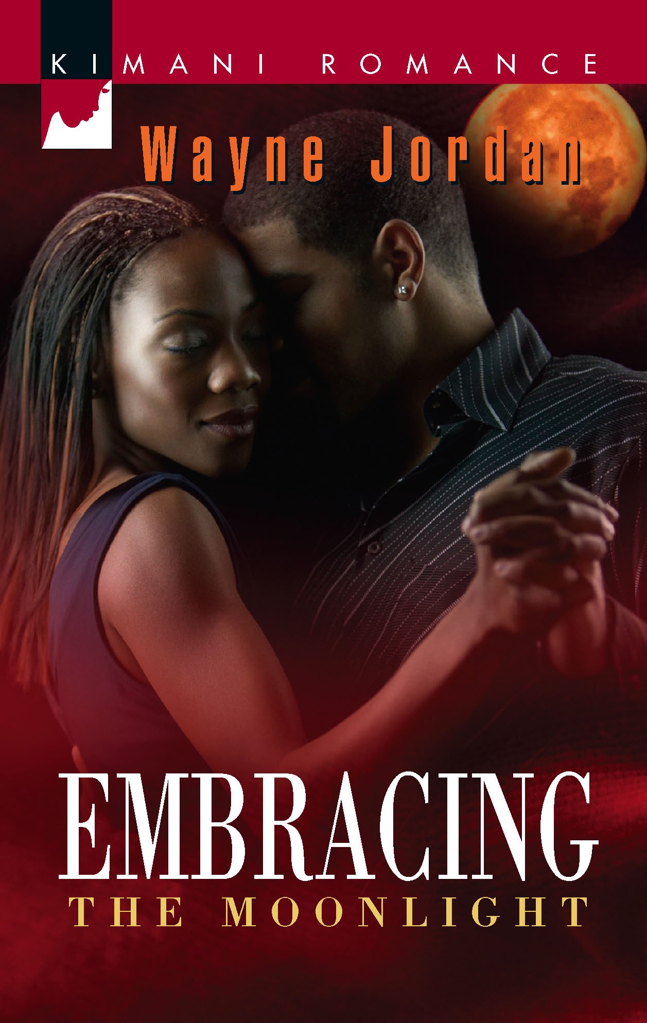 Embracing the Moonlight (Kimani Romance)