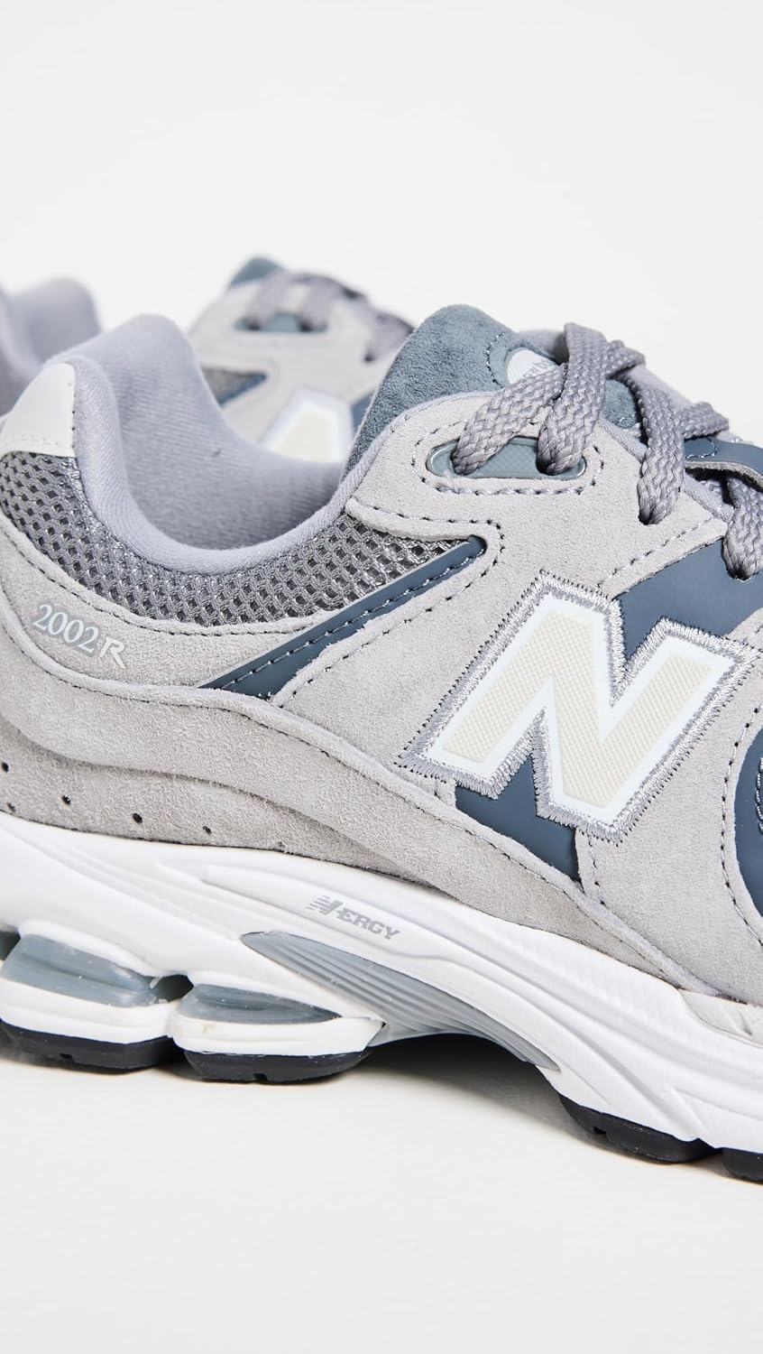 New Balance Men's M2002RCC Sneaker