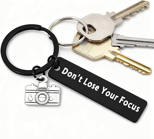 Miniatura 7 de Vintage Stainless Steel Camera Keychain - Sturdy Metal Ring - Fashion Accessory for Photography Enthusiasts