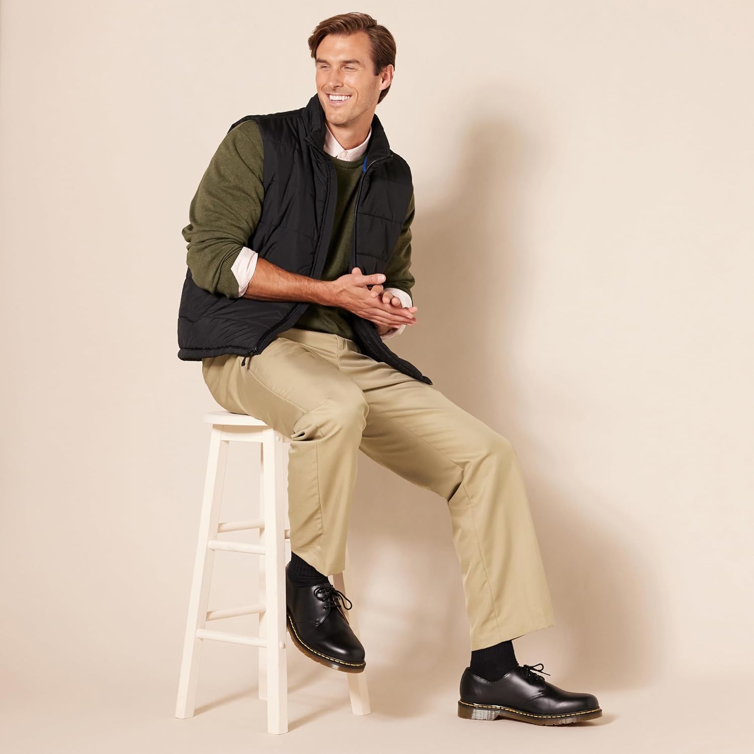 Amazon Essentials Men's Classic-Fit Expandable-Waist Flat-Front Dress Pant - Image 8