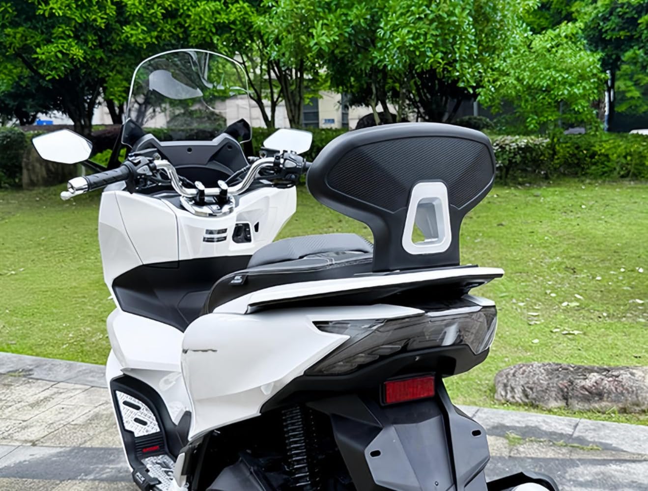 Amazon | 【QYMDRION 】For PCX 160 2025年式対応 アンダーフレーム