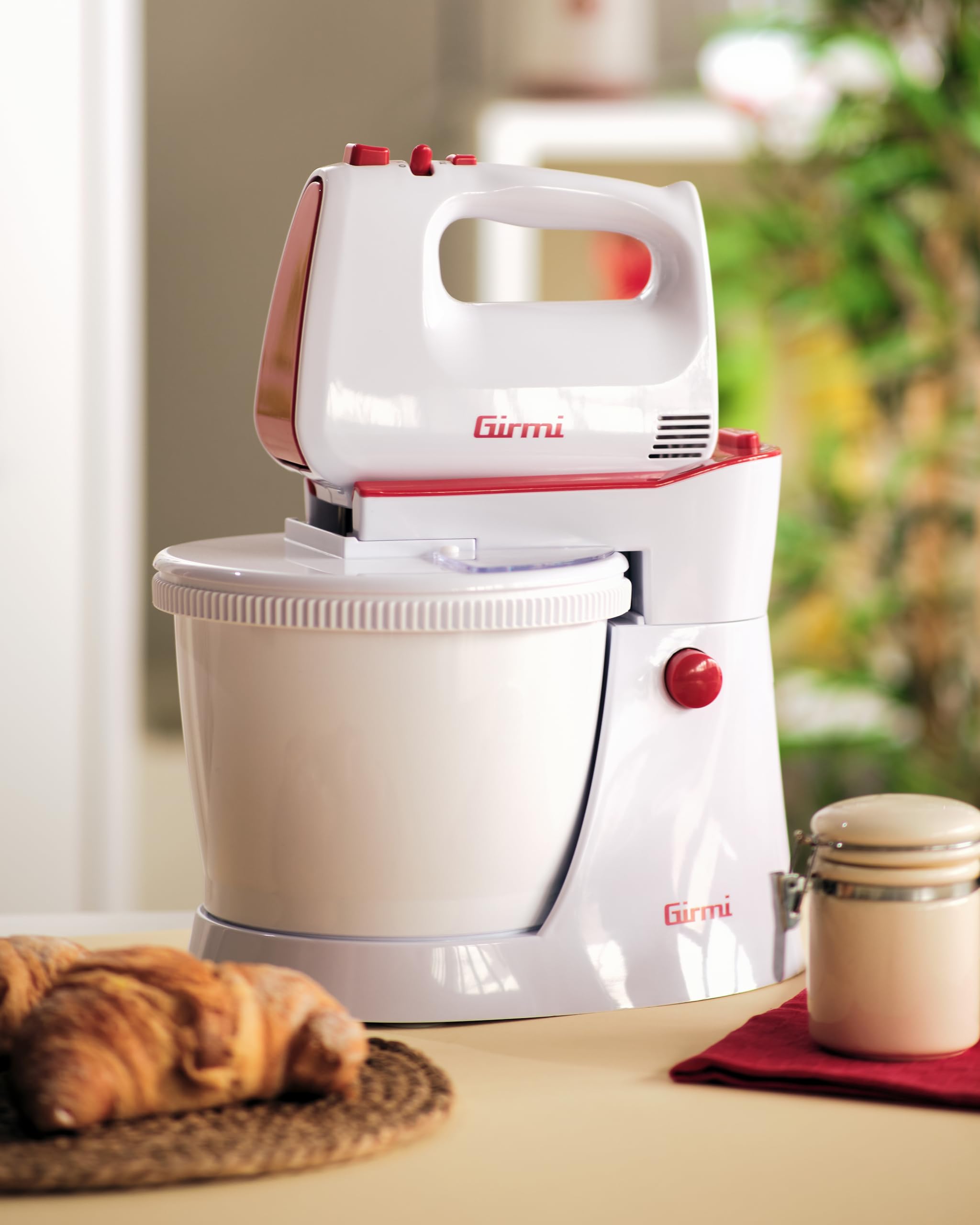 Girmi SB82 Sbattitore Elettrico Con Ciotola, 400 W, 5 velocità, Funzione Turbo, 3 Litri, Accessori INOX, Doppio funzionamento, Ciotola con rotazione automatica, Coperchio con finestra, Bianco