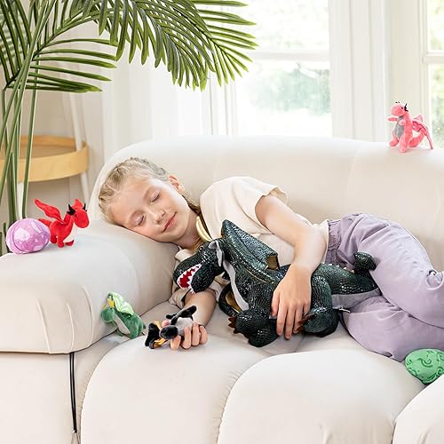 Vista 129 de Juego de 7 juguetes de peluche de dragón verde gigante de 21.7 pulgadas, animal de peluche con 4 bebés y 2 huevos, dinosaurios de peluche para niños