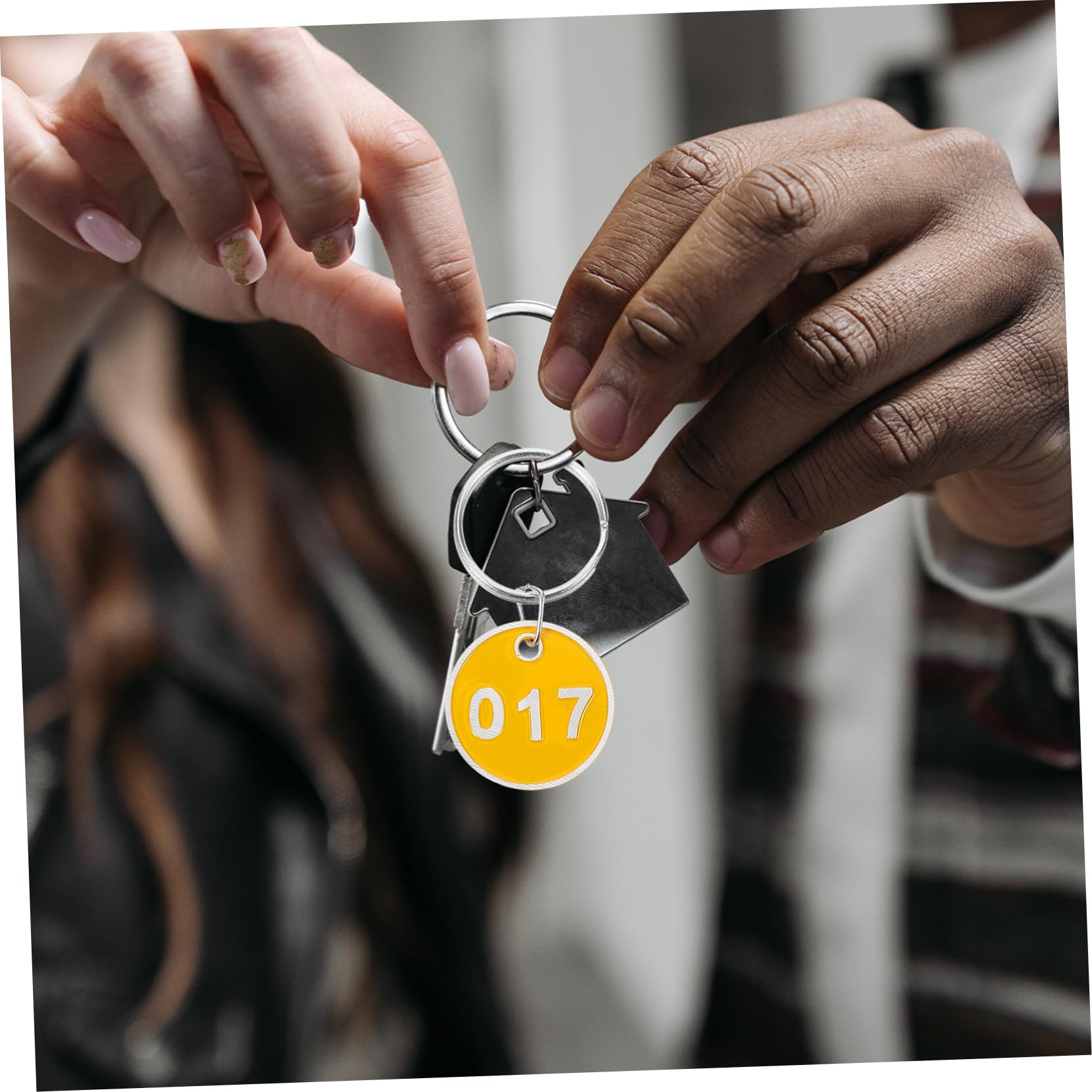 Gatuida Etichette di Stoccaggio in Alluminio Numeri Targhette Metalliche per Bagagli e Portachiavi per Ogni Numero da Colore Giallo