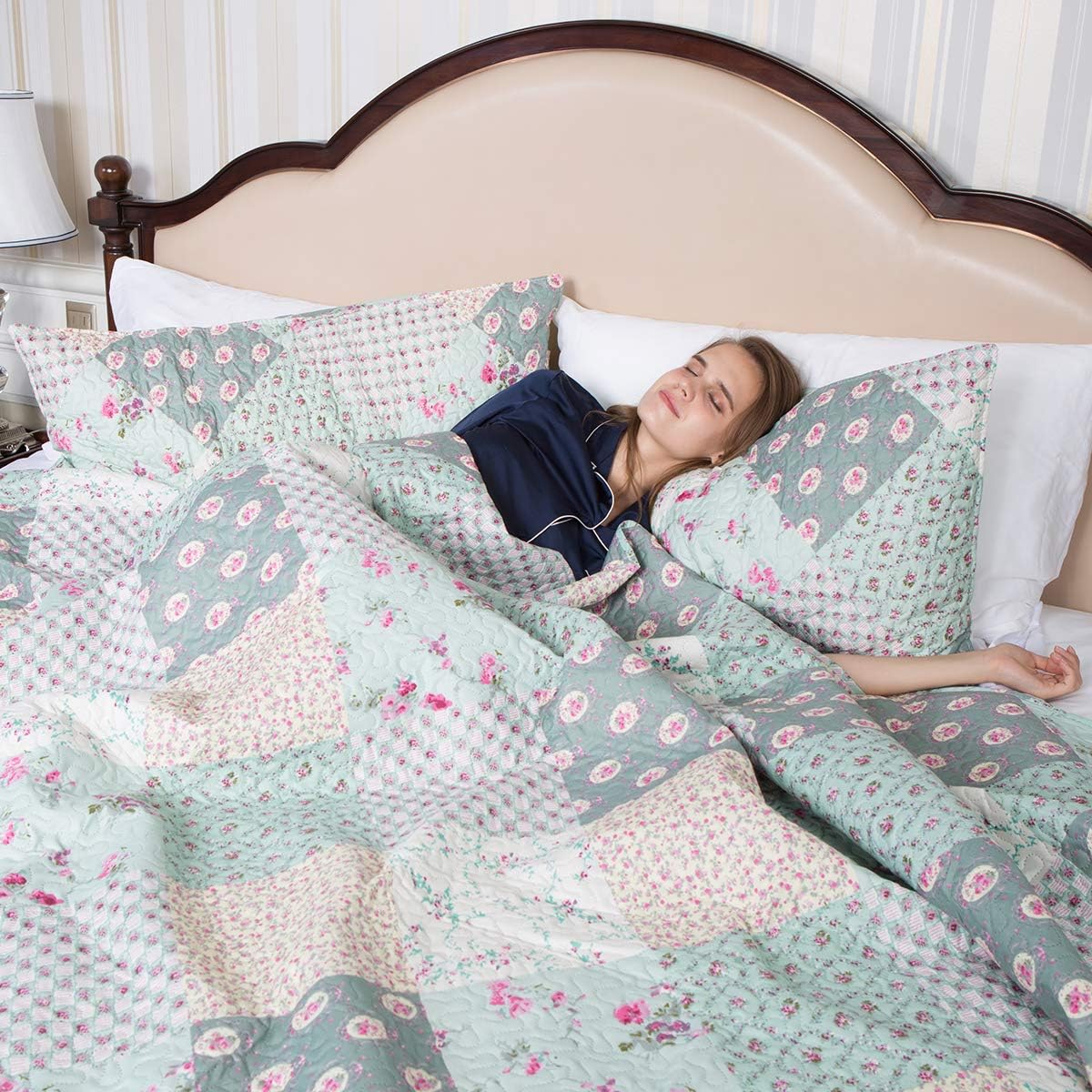 JML Quilt Set - King Size Quilt Sets with Shams - 3 Pieces - All Season Lightweight Soft Printed Pattern Bedding Bedspread Coverlet Set