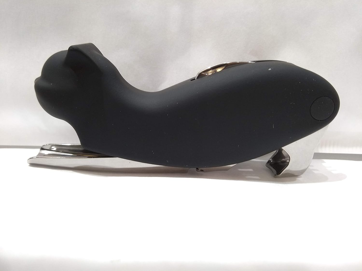 Le Studio Black Corkscrew cat