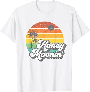 Honey Moonin Beach Honeymoon Vacation Men Women Couples Gift T-Shirt