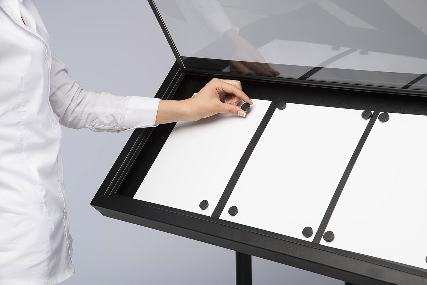 M&T Displays Metal Enclosed Bulletin Menu Board Black with Gray Pattern 3x(8.5x11) Inches Menu Holder Floor Standing Pedestal Advertising Display with Cover
