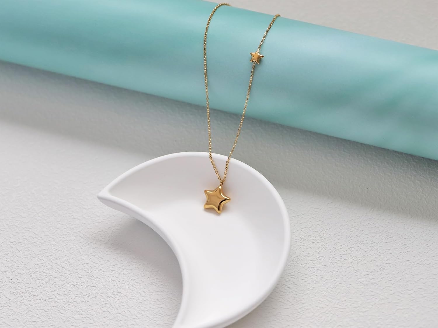 Rnivida Stainless Steel Star Necklace for Women Minimalist Star Charm Pendant with Adjustable Chain - Image 2