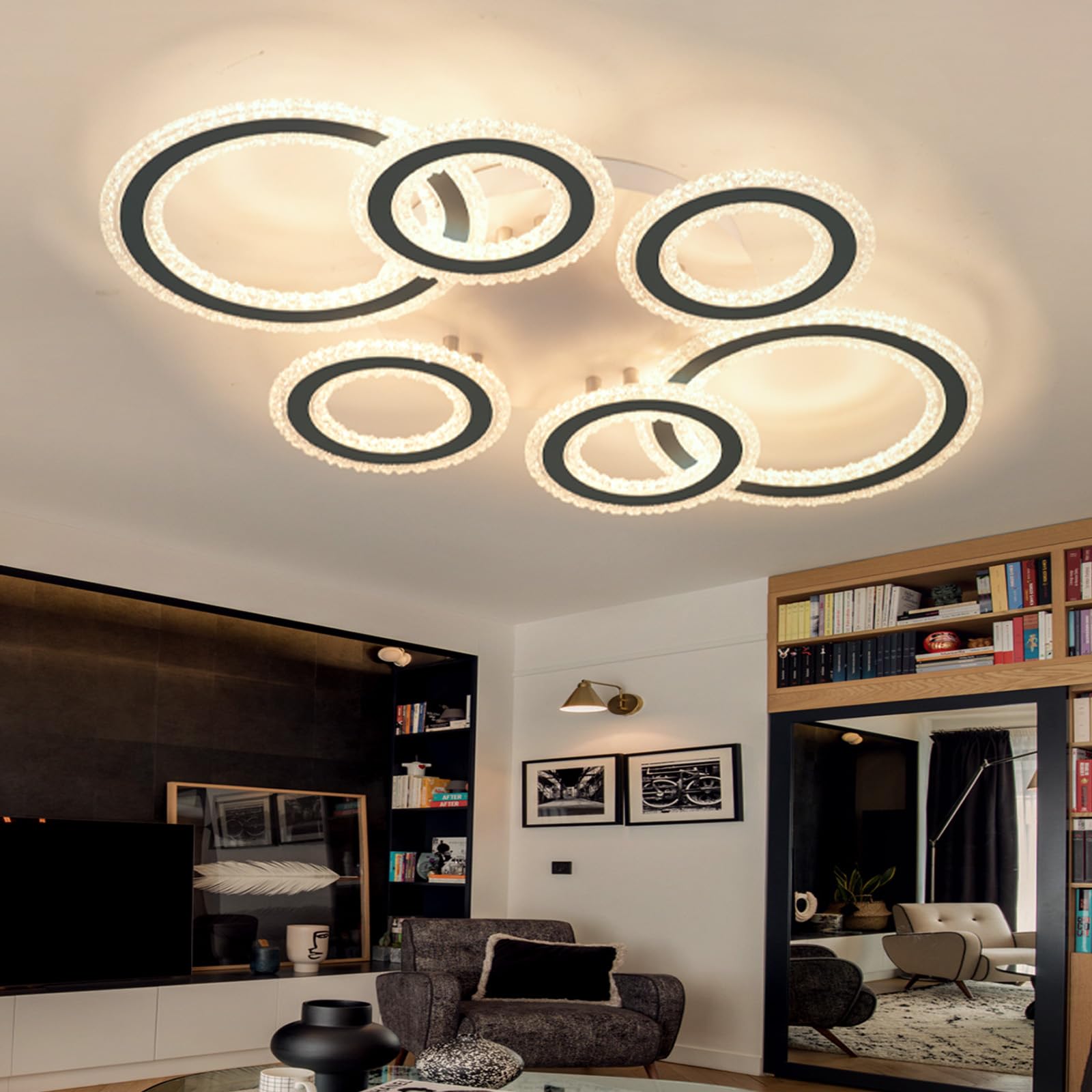 Grand éclairage de plafond LED pour illuminer un grand salon sombre sans zones d'ombre