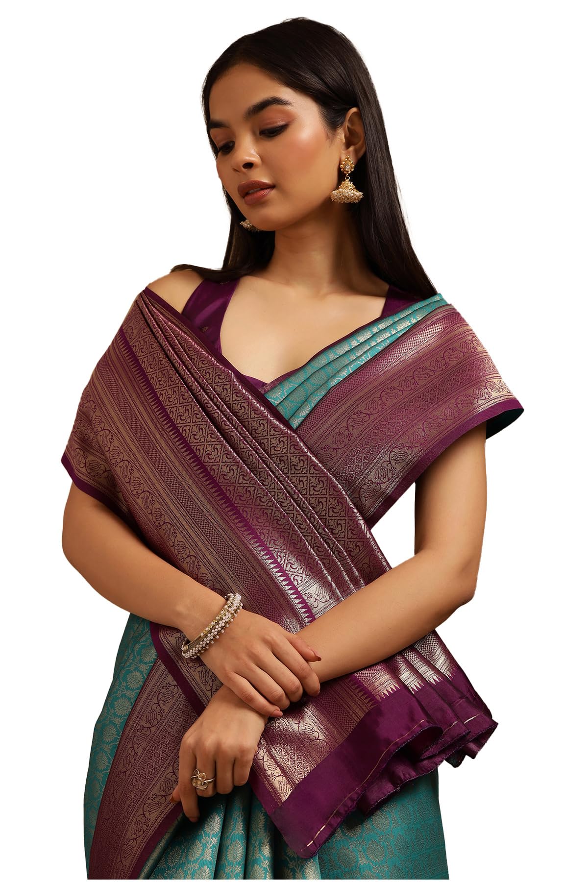 Womens Silk Blend Zari Woven Saree With Zari Woven-image-10