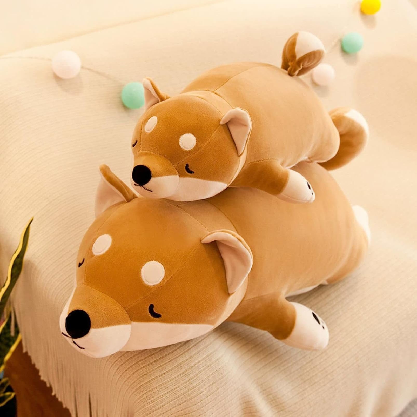 Amazon｜抱き枕 多機能ぶた 柴犬 ぬいぐるみ ミツバチぬいぐるみ 読書