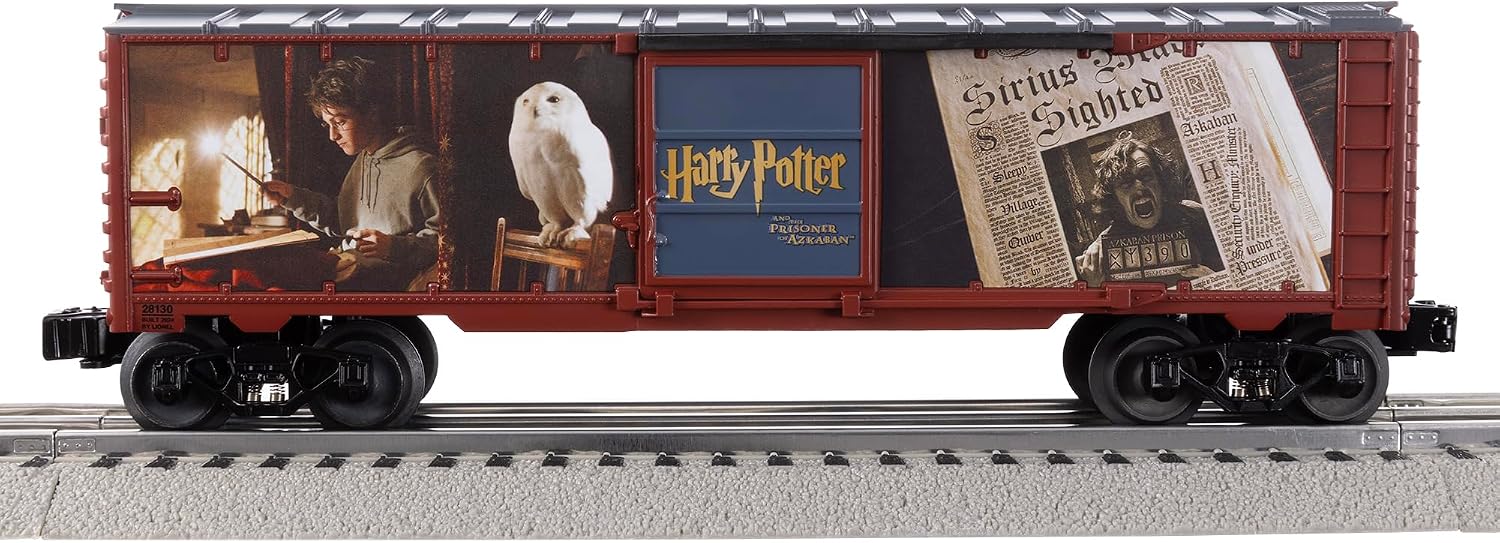 Lionel Harry Potter and the Prisoner of Azkaban O Gauge Model Train Boxcar – Movie Clip Graphics, Opening Doors, Operating Couplers, & Diecast Trucks, Age 14+