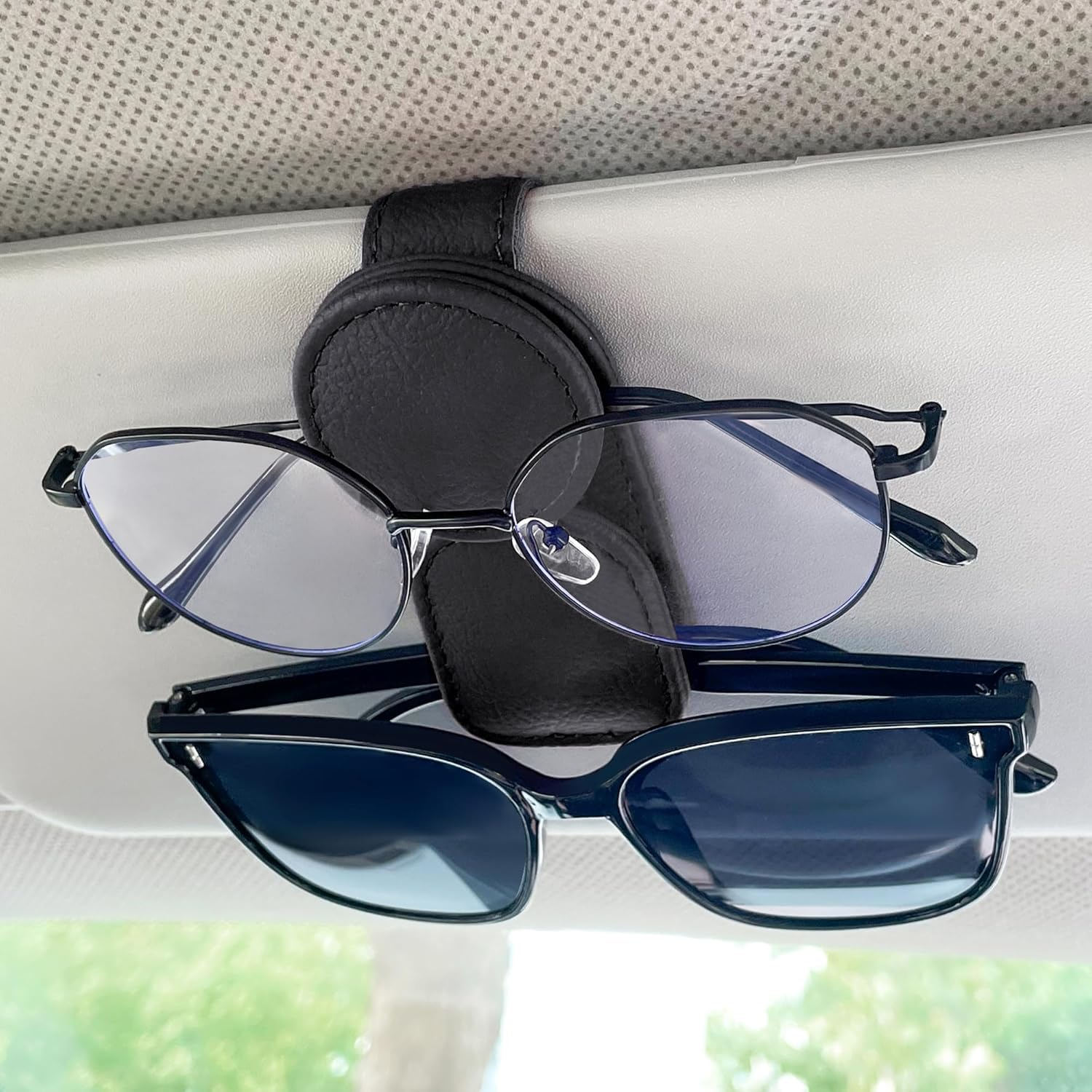 Woniyal Car Sunglasses Holder for BMW Série 3 E36 Berline et Touring (11/1989-07/1999), Visor Eyeglass Hanger Magnetic Leather Glasses Mount Ticket Card Clip Auto Interior Accessor