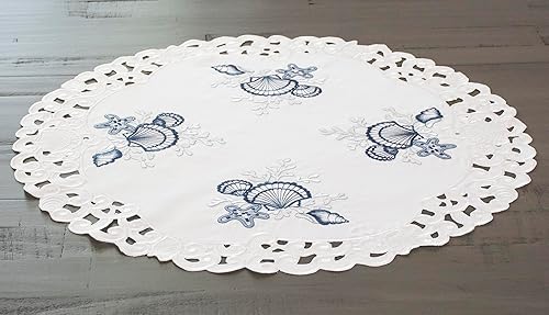Miniatura 5 de Linens, Art and Things Mantel redondo bordado de playa con conchas azules sobre blanco, mantel pequeño (33 pulgadas redondo)