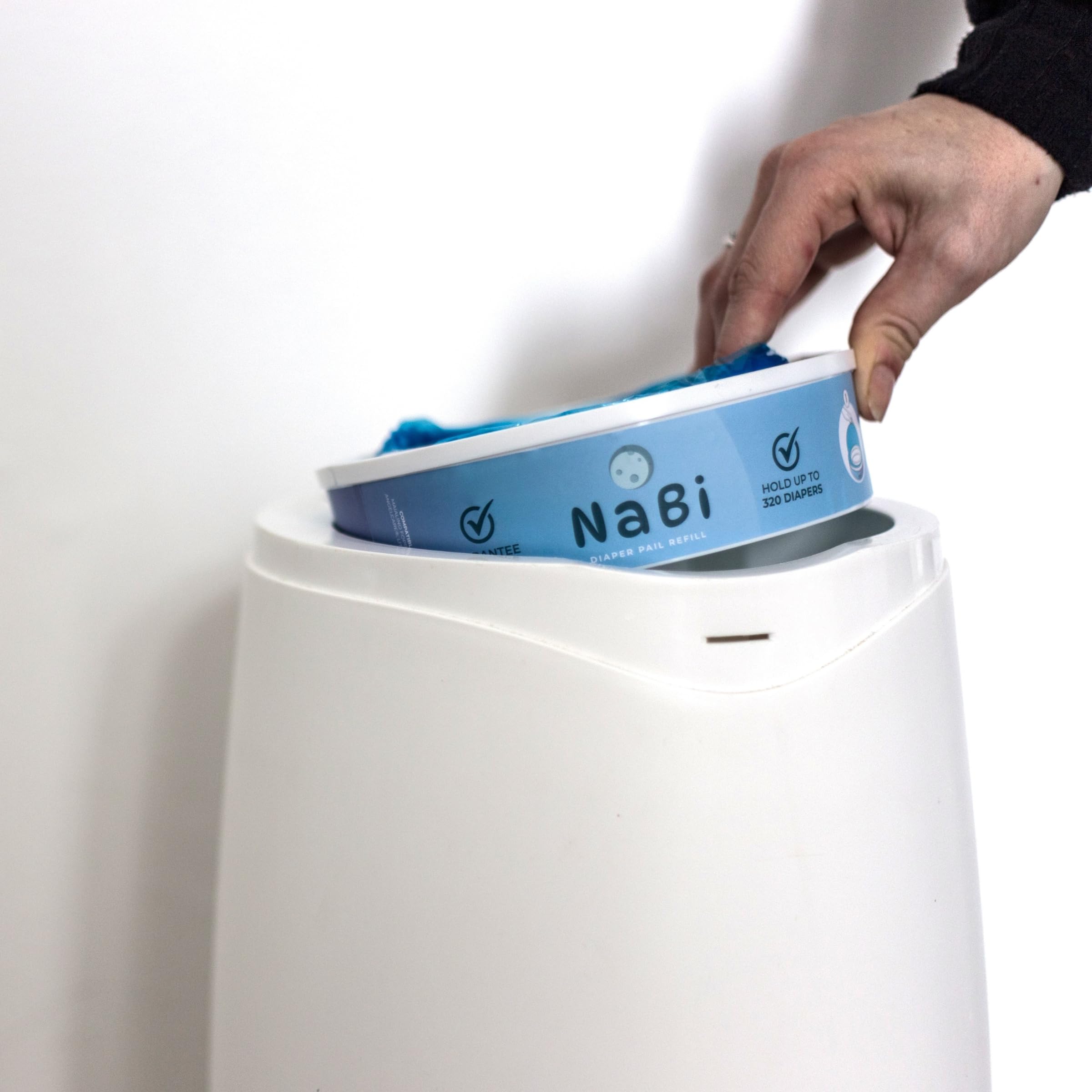 NABI LITTLE STEPS Ricarica Compatibile con Mangiapannolini Maialino Foppapedretti, Angelcare e Genie Litter Locker II. Confezione da 5 Ricariche Profumate, Facili e Convenienti