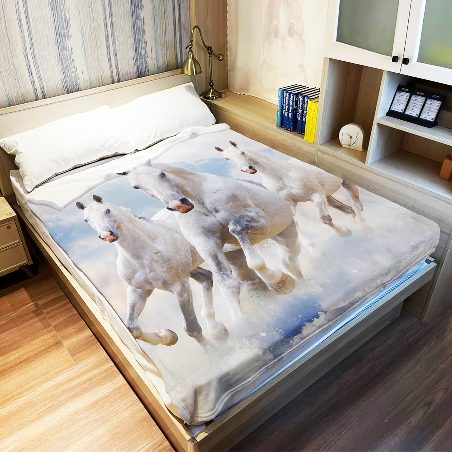 YISUMEI Decke 150x200 cm Kuscheldecken Sanft Flanell Weich Fleecedecke Bettüberwurf Weiß Pferd Laufendes