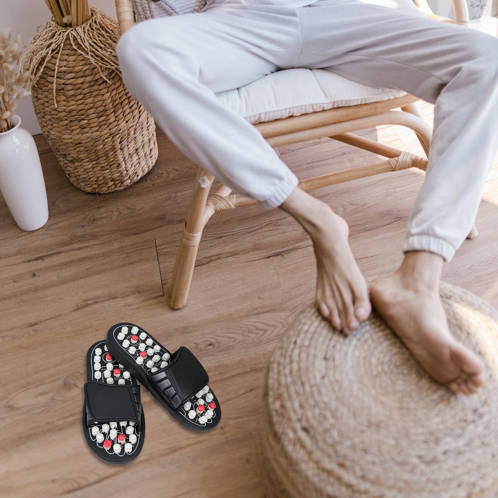 UPKOCH Akupunktur Massage Slipper aus Gummi mit Verstellbaren Riemen Rutschfeste Fußmassage Hausschuhe für Damen und Herren Fußentspannungsschuh für Zuhause und Wellness