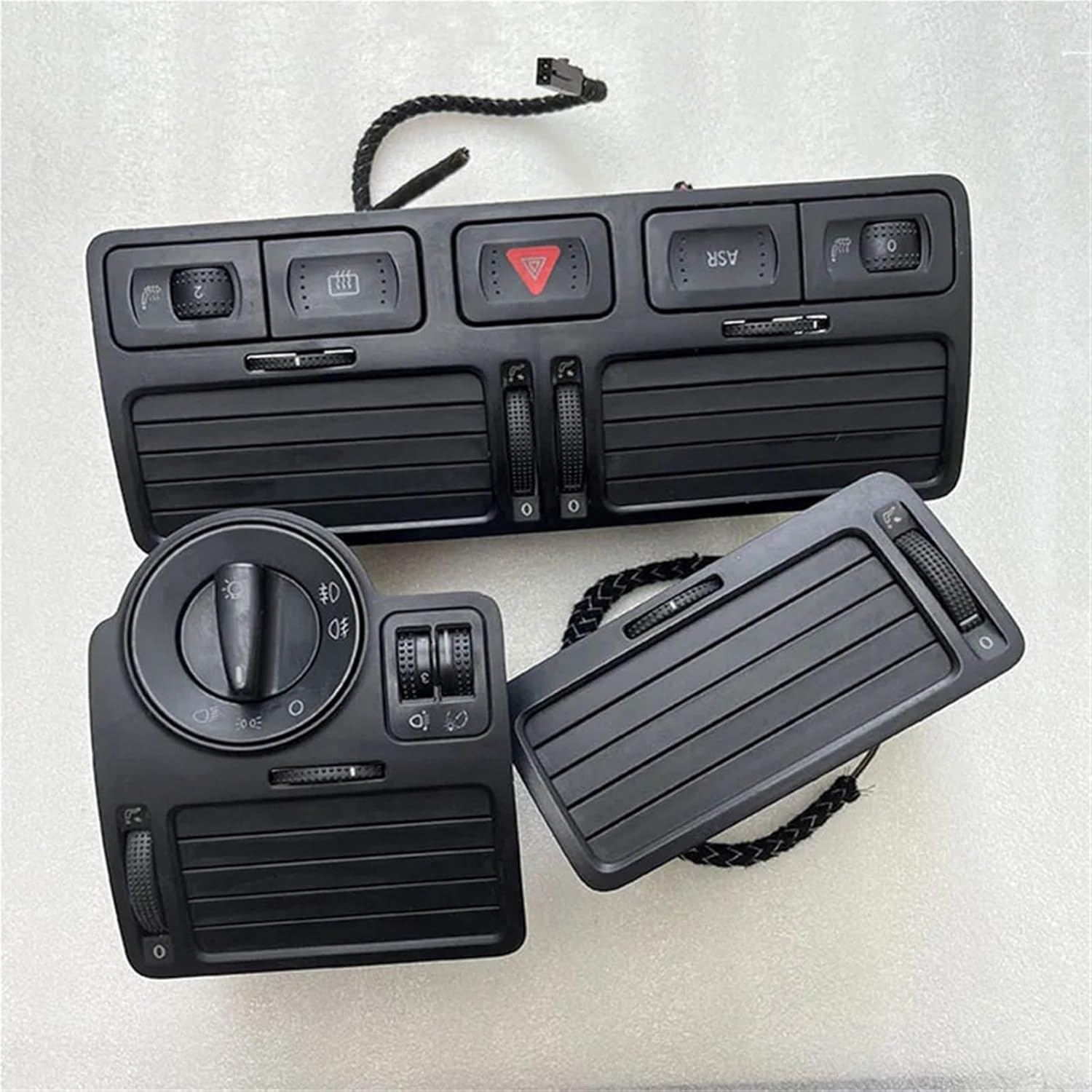 3Pcs / Set Car Black Instrument Air Outlet Central Air-Conditioning Compatible with VW Bora Jetta Golf MK4 1J1819710B