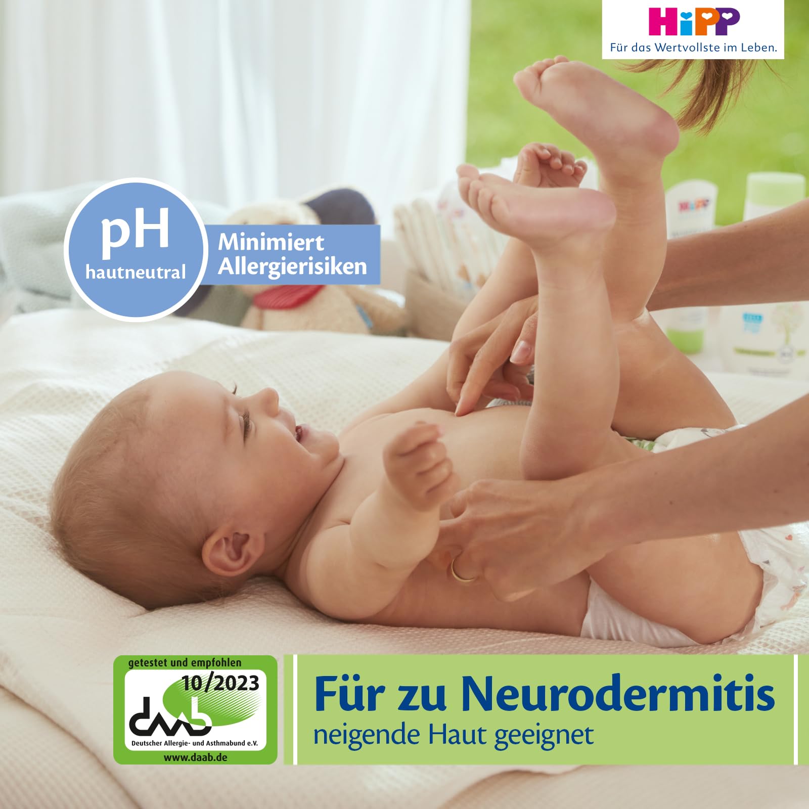 HiPP Ultra Sensitiv Feuchttücher, 720 Stück (3 x 240), mit 99 % Wasser, ohne Parfum, hautverträglich ab dem 1. Tag, ideal für empfindliche Babyhaut, auch bei Neurodermitis-Neigung