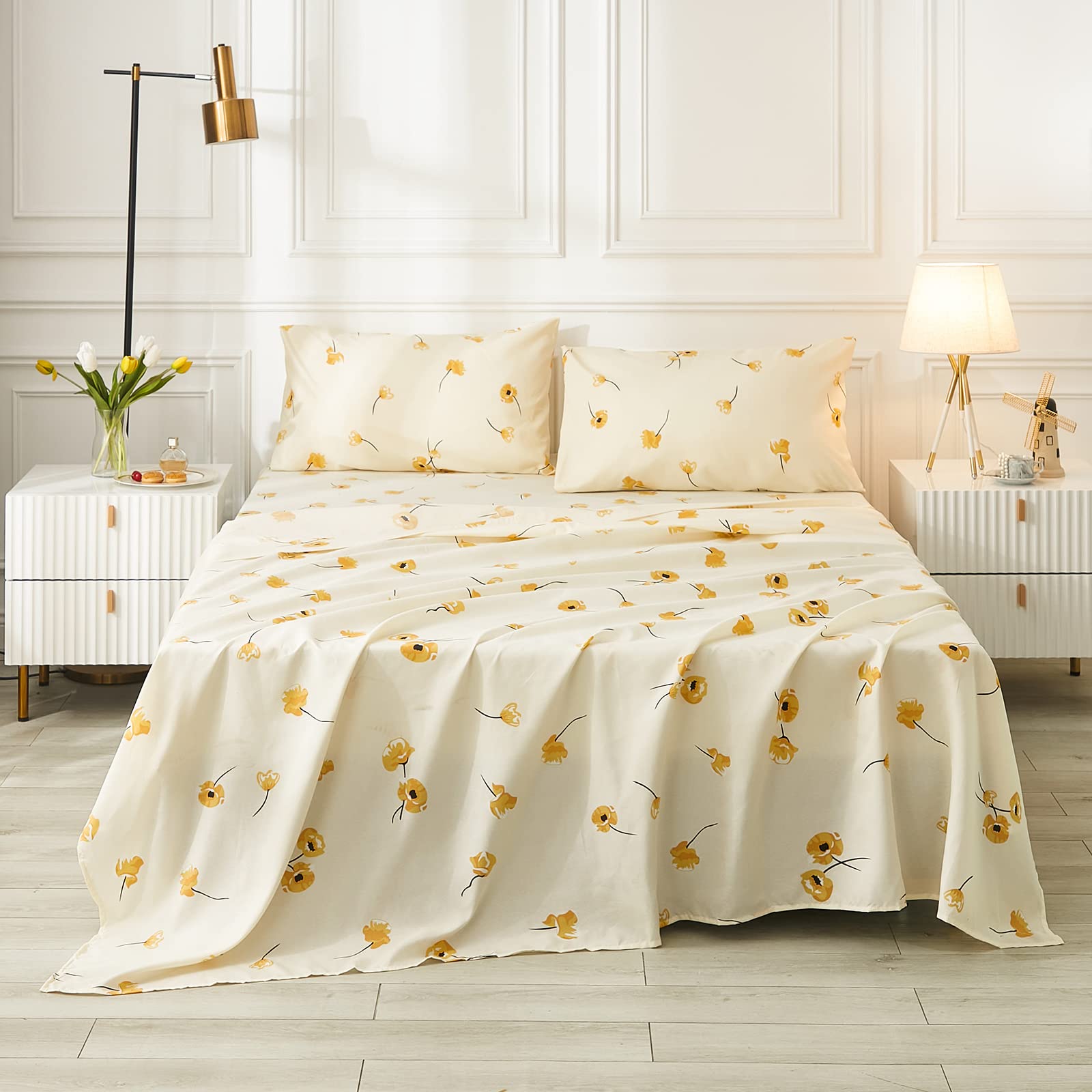 Merryword Full Sheet Set Yellow Floral Sheets Ultra Soft Lucky Clover Yellow Flower Design Bed Sheets Deep Pocket Fitted Sheet& Flat Sheet& Pillowcases 100% Microfiber 4 Pieces (Full, Yellow)