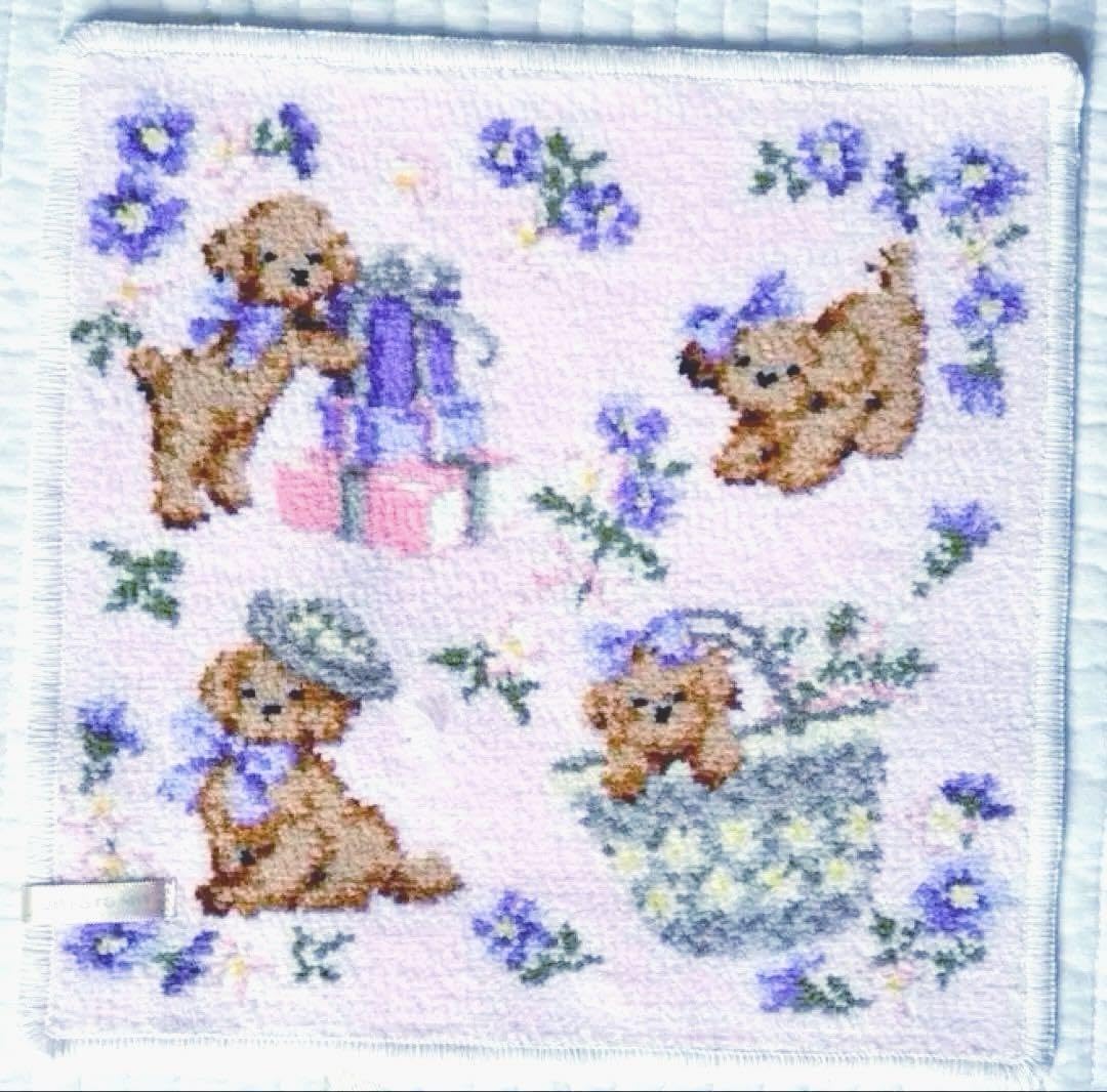 Amazon｜ジルスチュアート トイプードル タオルハンカチ ピンク