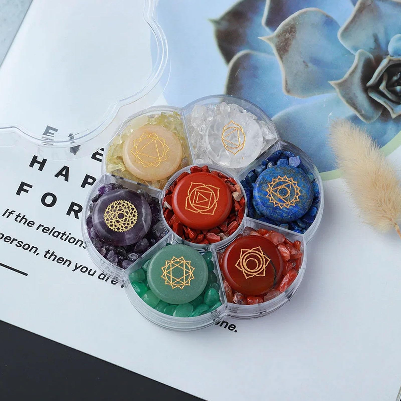 Kit Cristalli 7 Chakra - 7 Pietre Lucidate e Pietre Preziose Burattate con Simbolo Reiki dei 7 Chakra - Cristalli Curativi Set di Pietre per La Guarigione Cristalli di Stregoneria