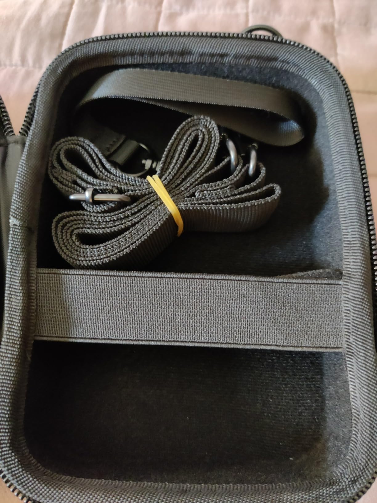 Hårt skal resväska för små bilar