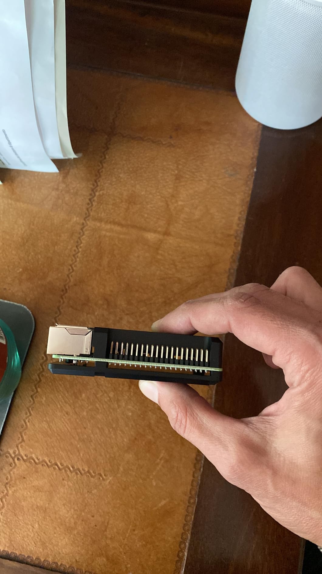 Per chi vuole mantenere un design compatto, pulito, fanless ma con ottimi risultati di dissipazione