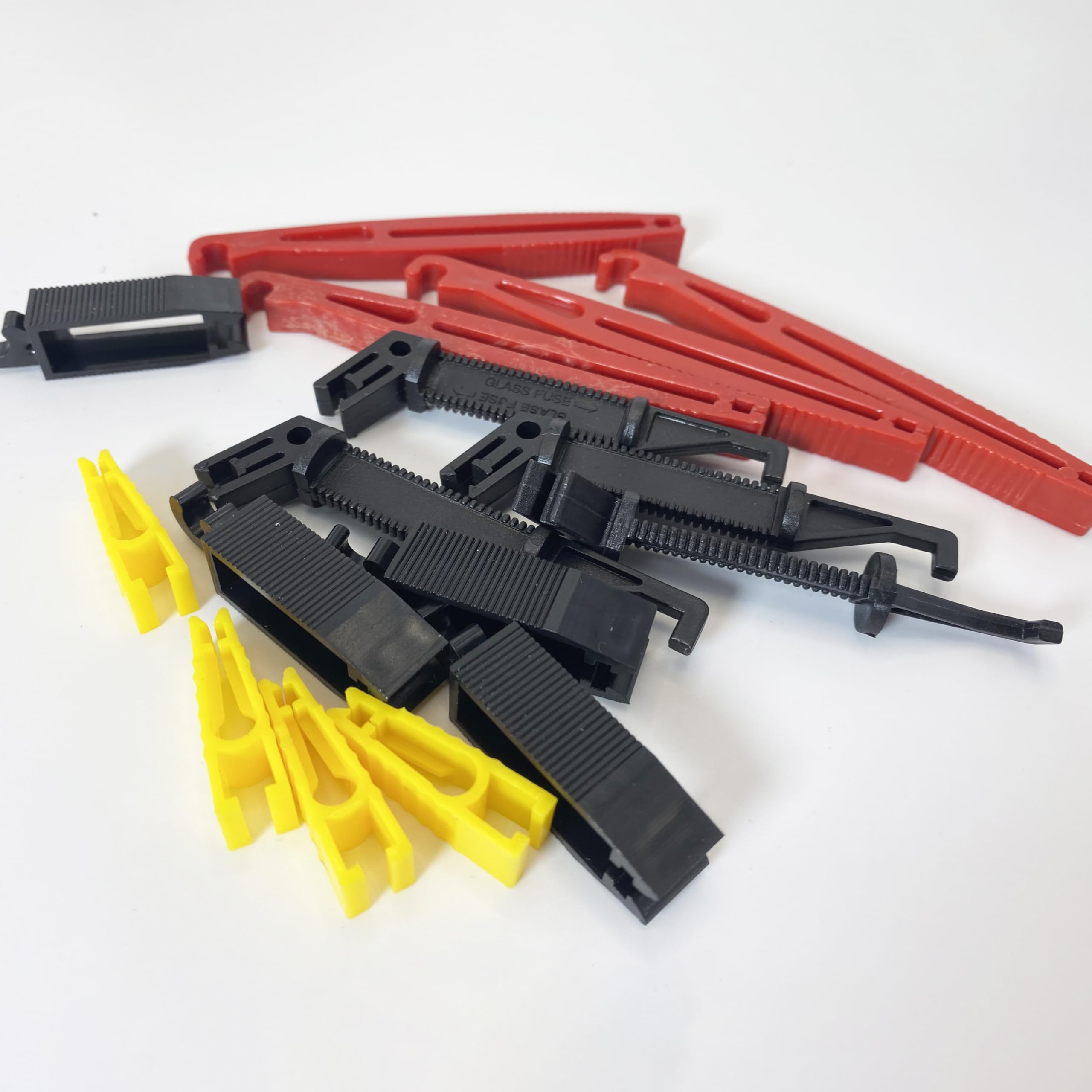 Estrattore di fusibili 16 pezzi 4 dimensioni - Pinze per rimuovere i fusibili dall'auto in plastica