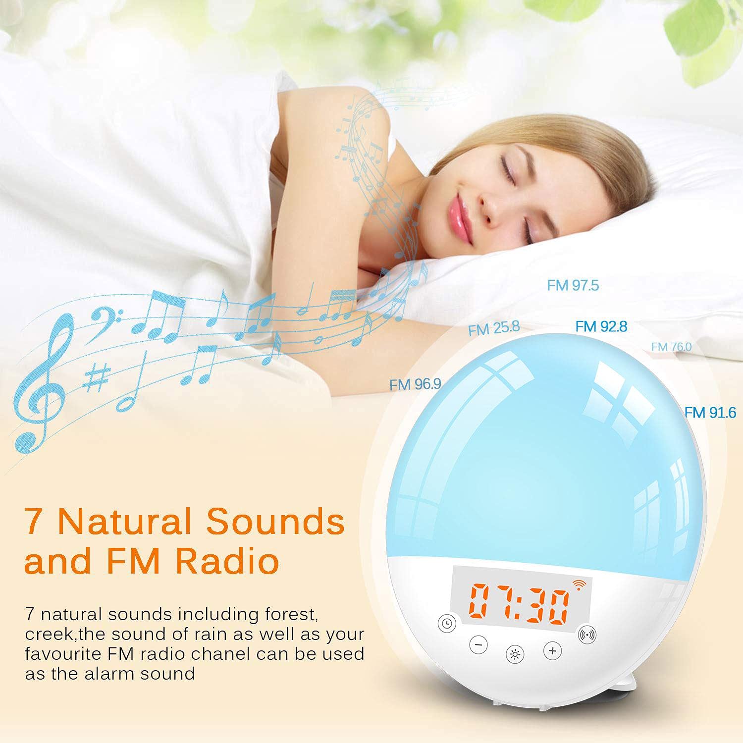 Sunrise budzik z funkcją Smart Wake Up Light Work, cyfrowy budzik z symulacją wschodu słońca, funkcja drzemki / radio FM, 7 dźwięków naturalnych i 4 alarmy dla dorosłych i dzieci (7 kolorów)