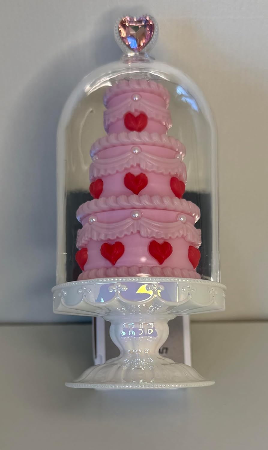 Bath and Body Works Pink Tiered Cake in Case Scent Control Nightlight Wallflowers Fragrance Plug