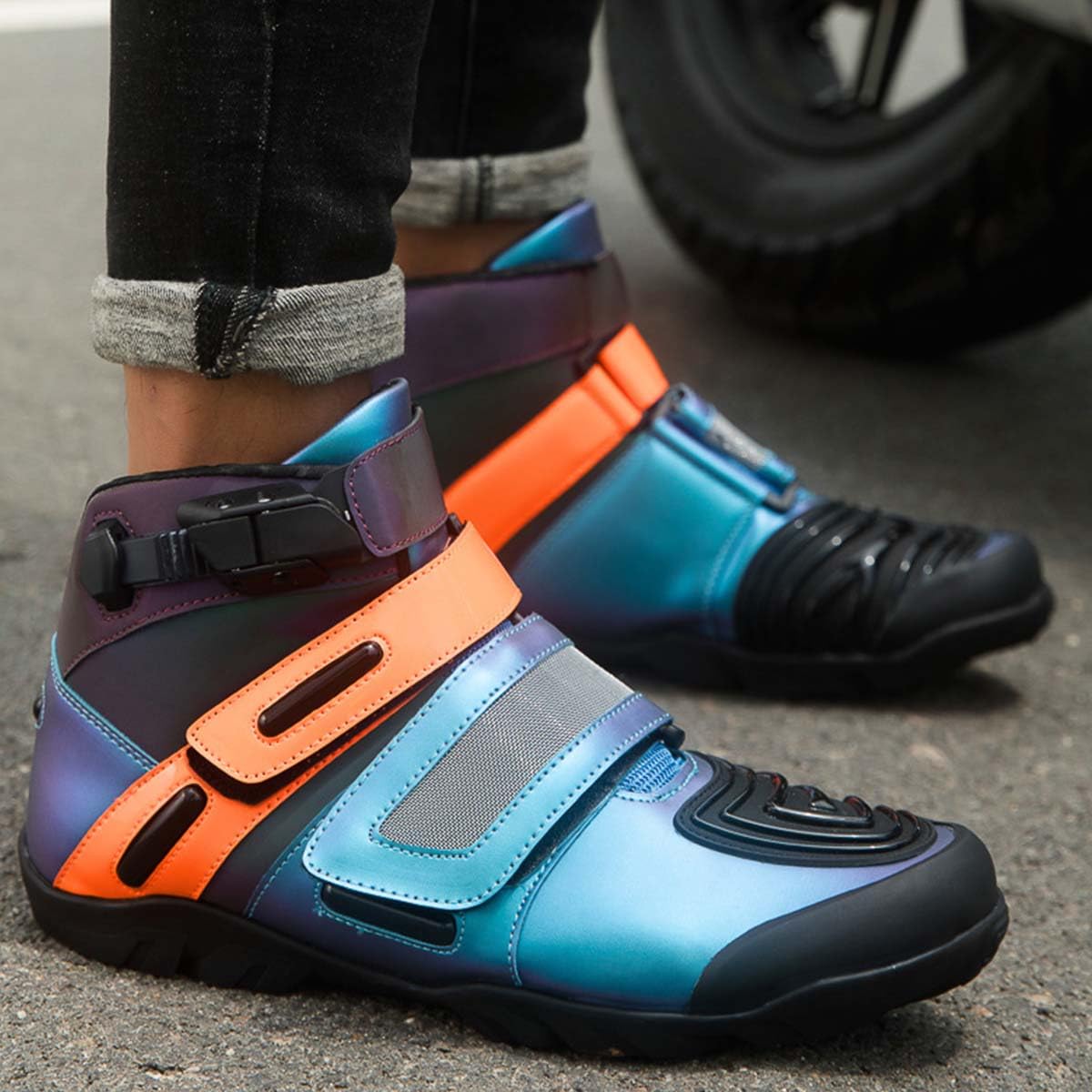 Scarpe da Moto Uomo Stivali da Moto in Pelle | Antiscivolo, Resistenti e Comode, Traspiranti, Protezioni, Suola Antiscivolo, Impugnatura del Cambio
