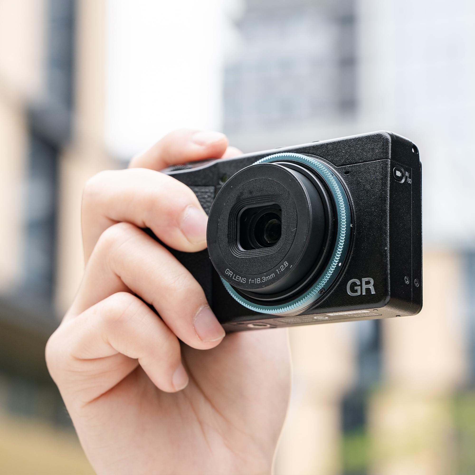 JJC GRIV pierścień ozdobny do obiektywu ze stopu aluminium, pierścień dekoracyjny, kompatybilny z Ricoh GR IV HDF GRIV monochromatyczny aparat GR4, zastępuje oryginalną nasadkę pierścieniową Ricoh GN