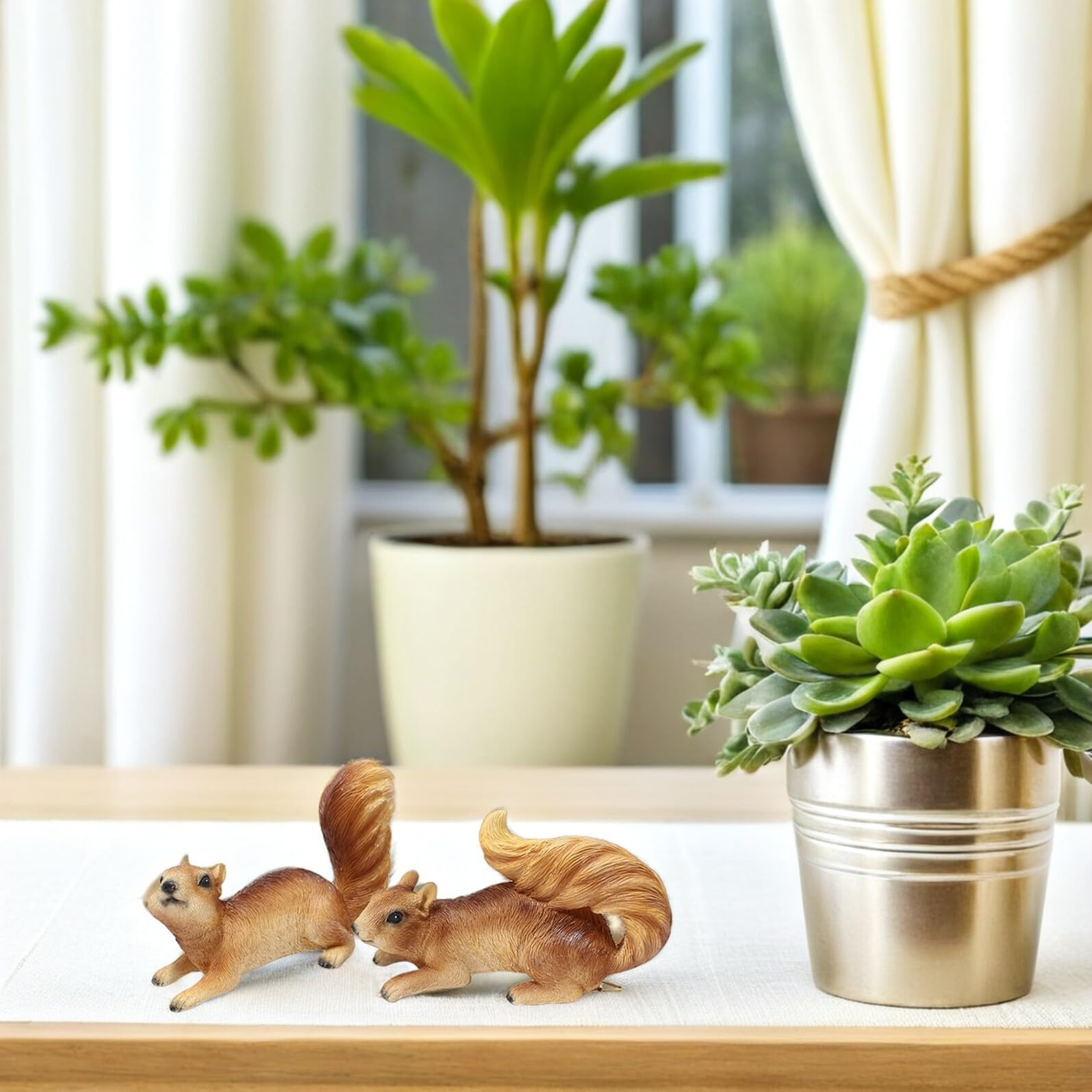 Toyvian 4 Sztuki Częściowy Realistycznych Wiewiórek z Żywicy Odporne Warunki Atmosferyczne Mini Figurki Do Dekoracji Ogrodu Tarasu i Przestrzeni Zewnętrznych Naturalne Rzeźby Zwierząt