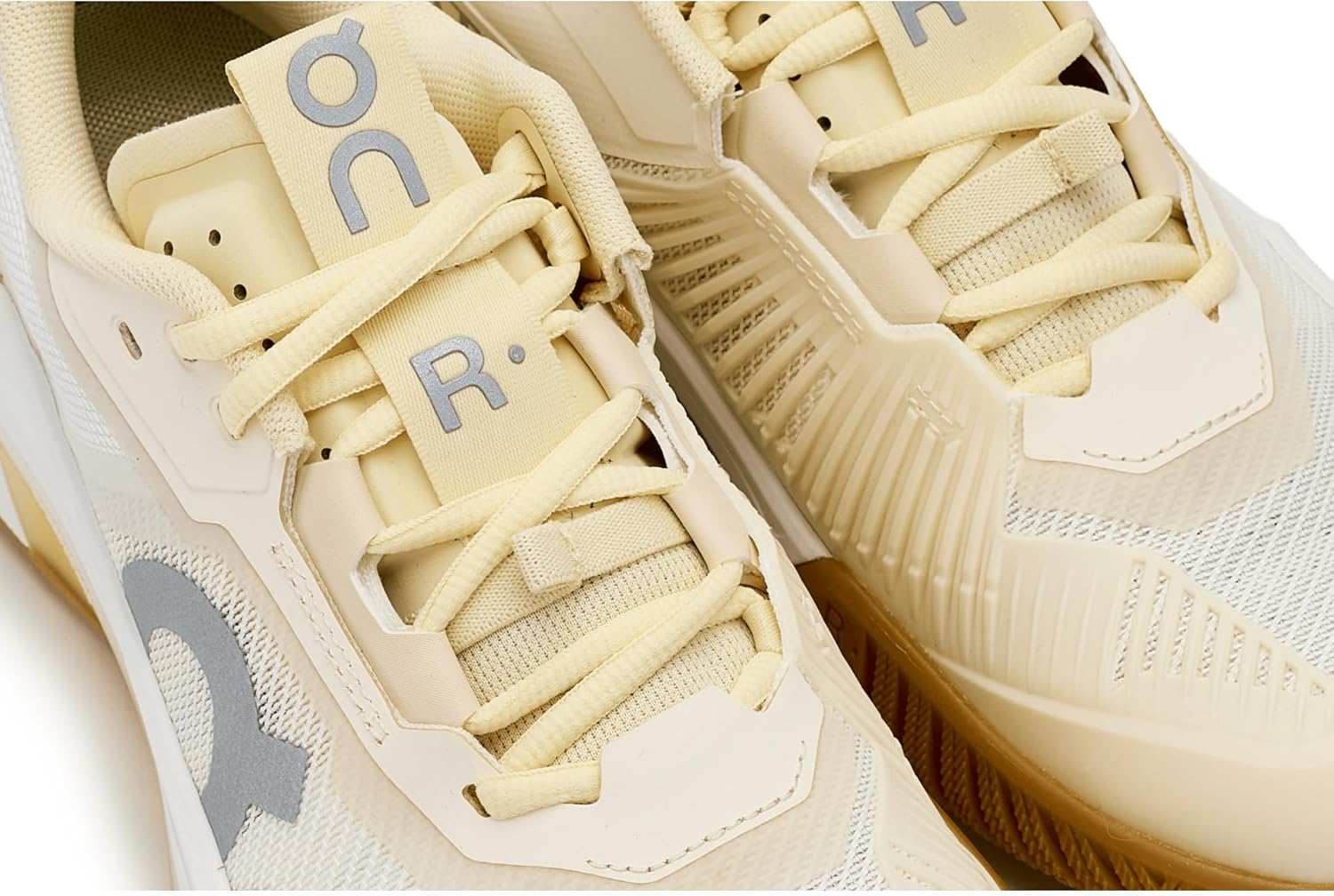 On Womens The Roger Pro Fire