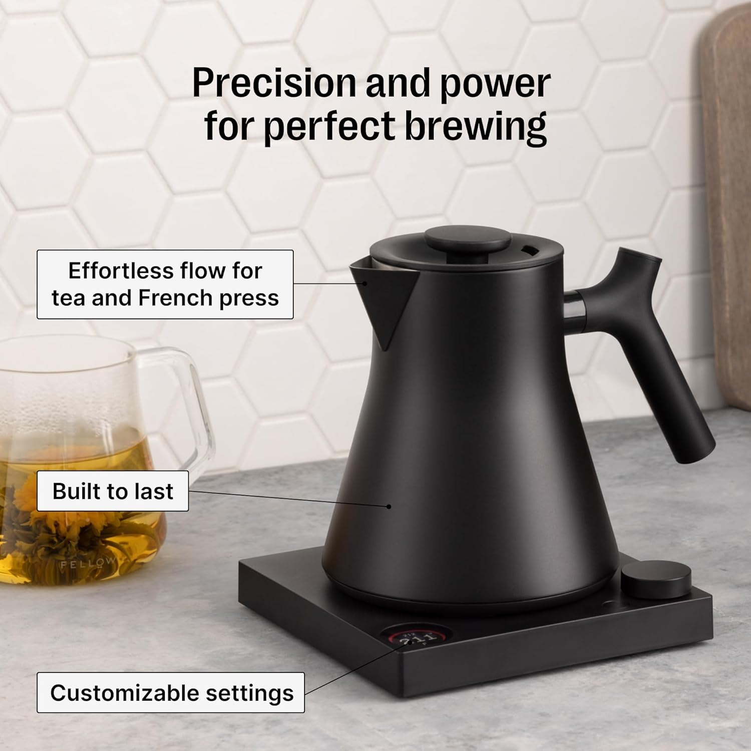 Hervidor Eléctrico de Té Fellow Corvo EKG Pro - Calentamiento Rápido, Control Preciso de Temperatura, Programación, Temporizador de Elaboración Integrado, EU Negro Mate con Mango de Nogal