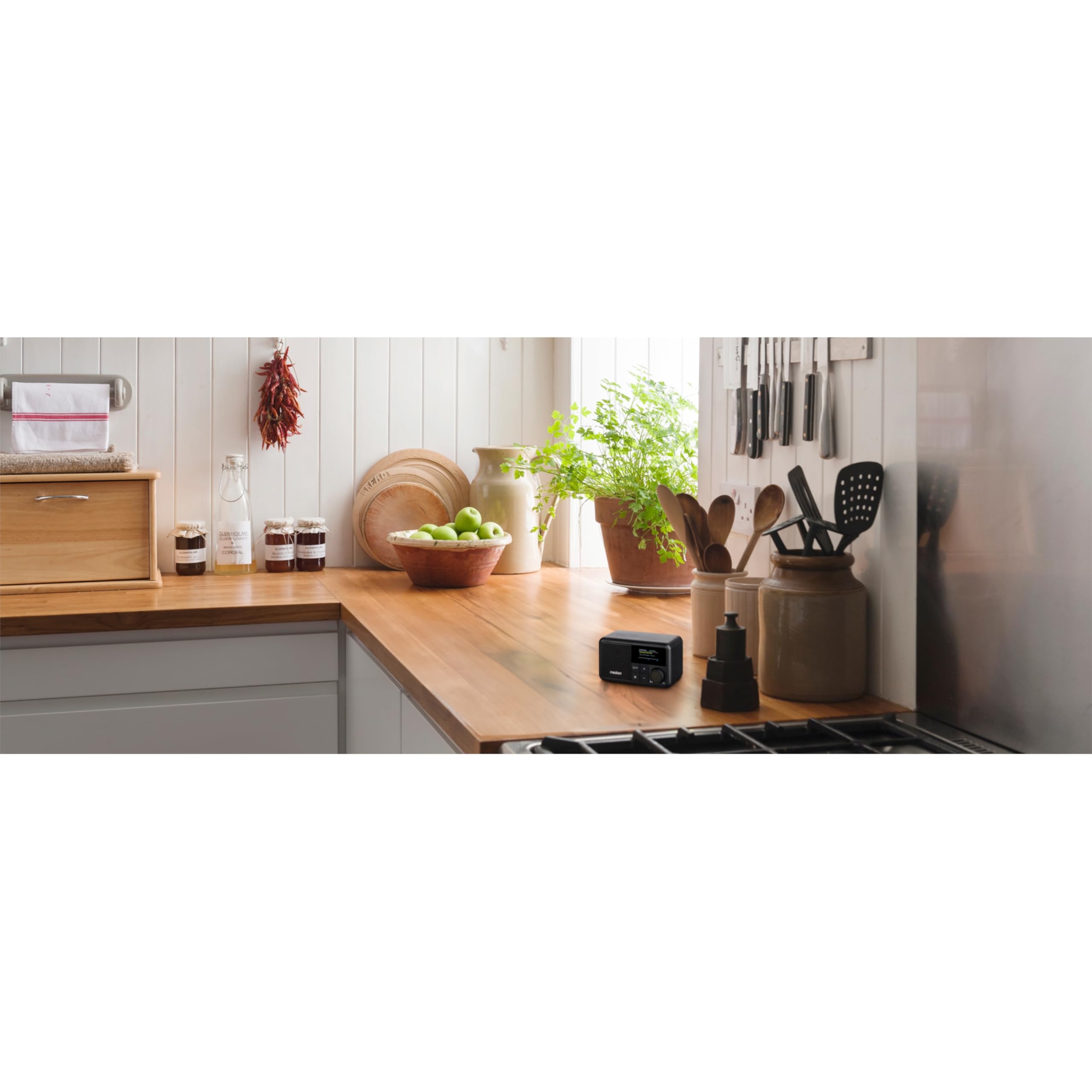 MEDION S66822 Tragbares Mini DAB+ Radio mit Bluetooth (Akku mit bis zu 6,5 Stunden, klein, dimmbares Farbdisplay, Teleskopantenne, Sleeptimer, Wecker, Snooze, AUX, USB-C) schwarz