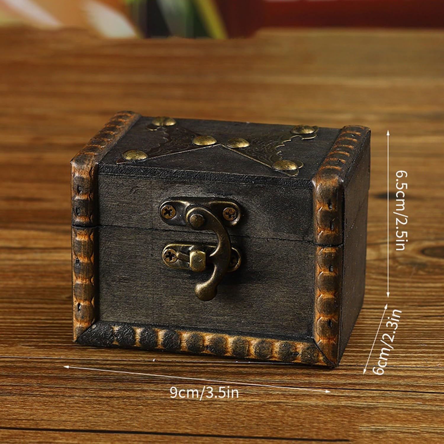 Security Chest with Vintage Design, Secure Spacious Storage for Jewelry Accessories & Collectibles Wooden Metal Decorative Storage Chest