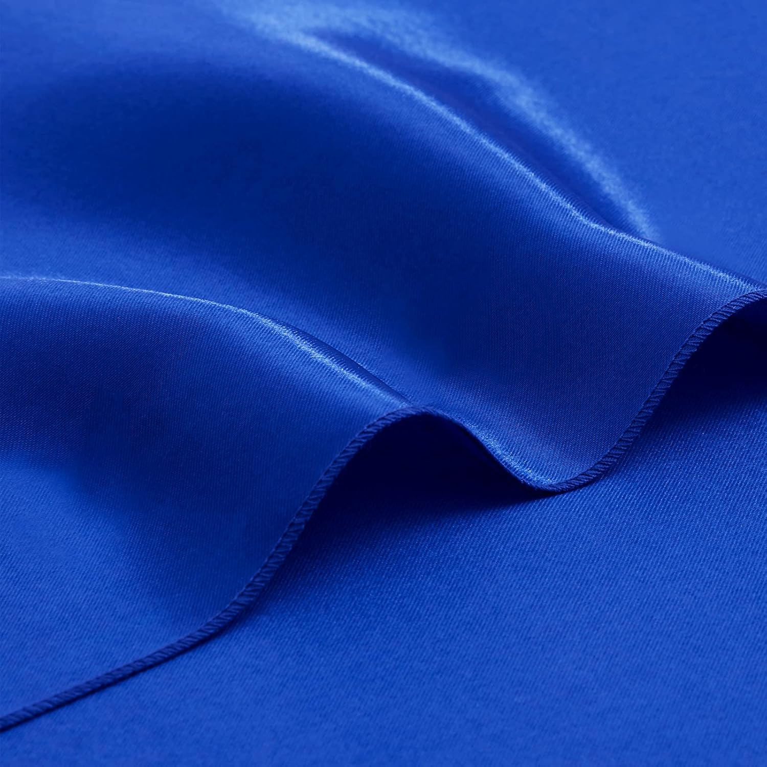 Aormenzy 60 Pack Royal Blue Satin Napkins 17 x 17 Silky Napkins, Party Cloth Napkins Square Satin Napkins, Dining Table Napkins Soft Cloth Napkins for Wedding, Banquet, Party Decoration