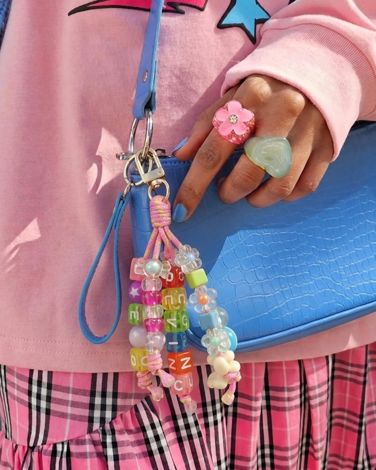 DoDoBeads 252 cuentas de letras grandes, cuentas cuadradas grandes para llaveros, cuentas de letras jumbo para dijes de bolsa, cordones, guirnaldas de vacaciones, cuentas grandes para decoración del