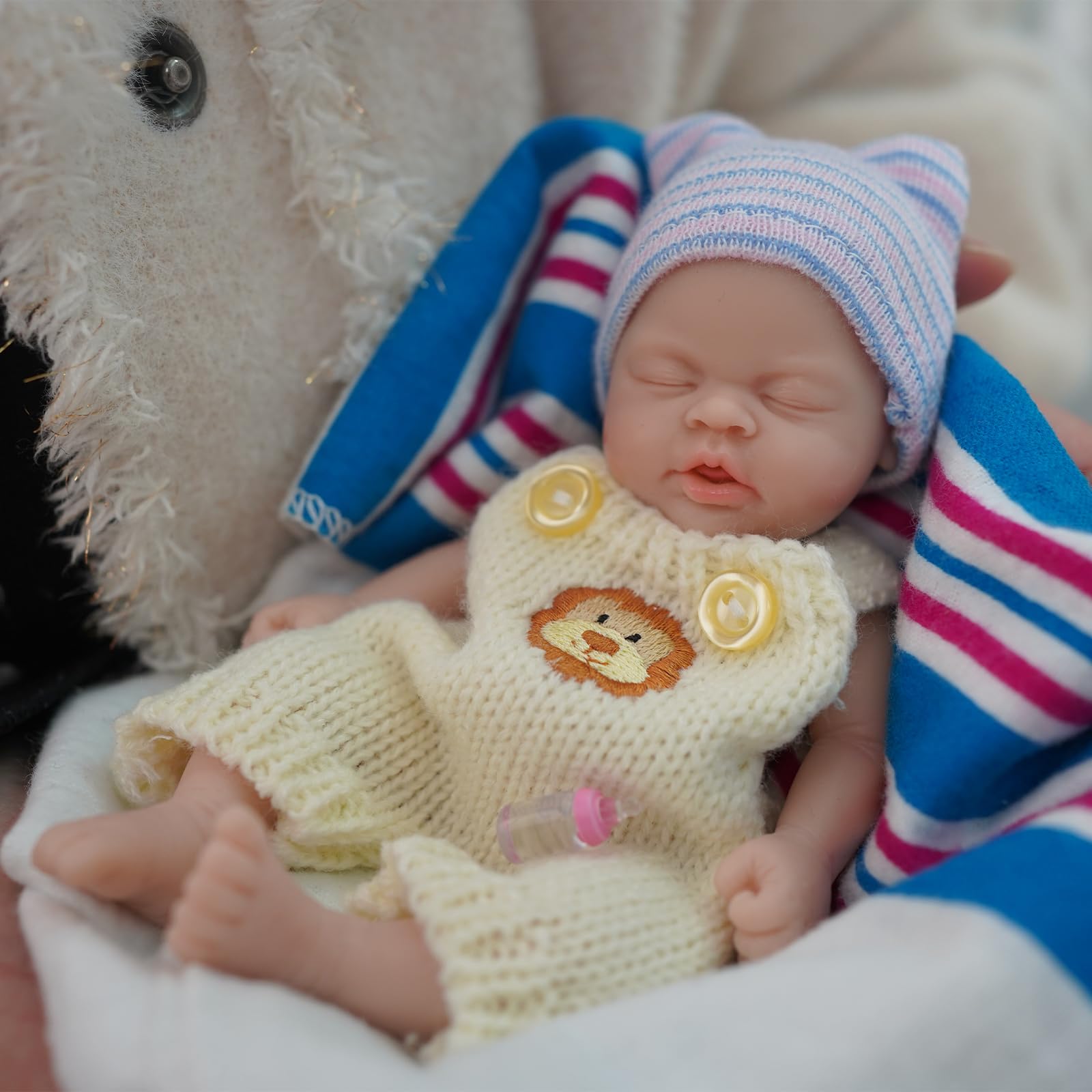 MYREBABYReborn Baby Doll 7 Inch Silicone Doll Girl Grace Mini Realistic Newborn Baby Dolls Silicone Full Body Stress Relief