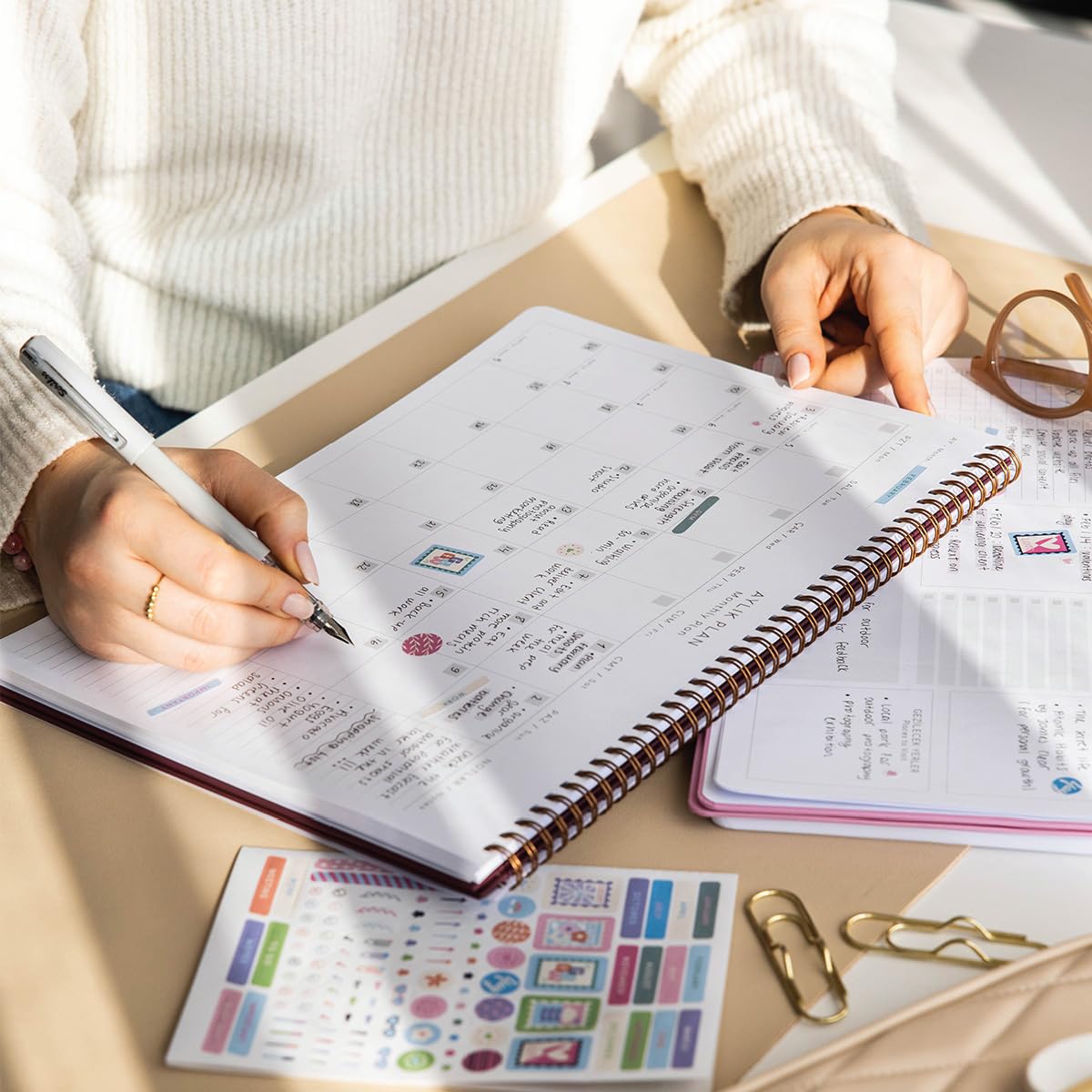 PAPERORA Süresiz Haftalık Spiralli Masaüstü Planlayıcı 24x34 cm - Desk Planner Pembe